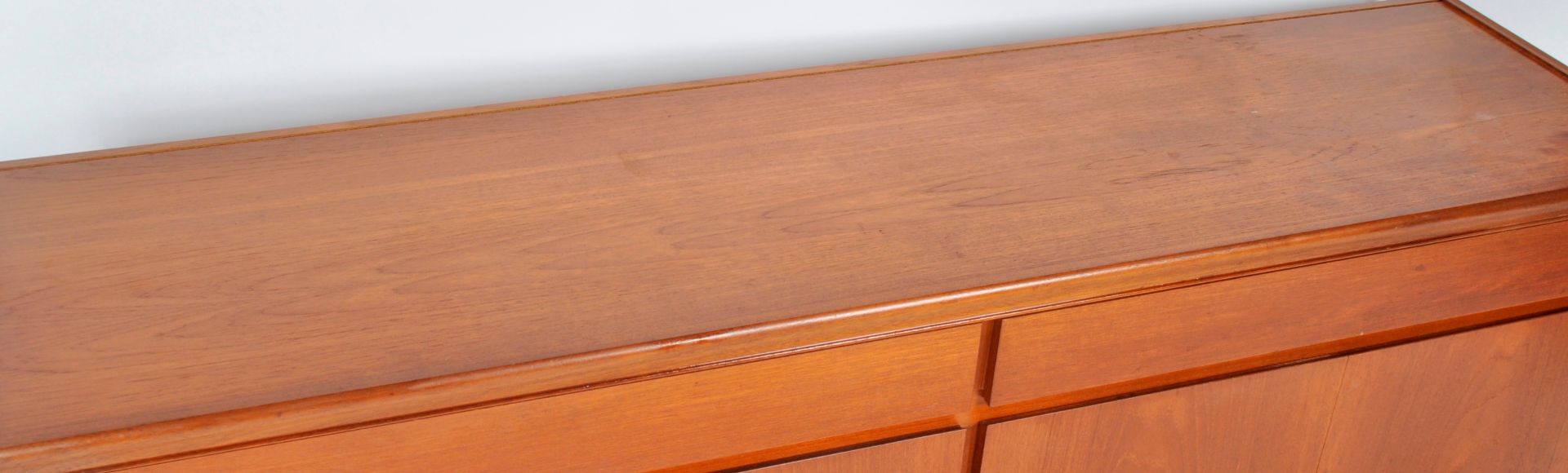 RETRO VINTAGE TEAK WOOD LOW SIDEBOARD - Image 3 of 5