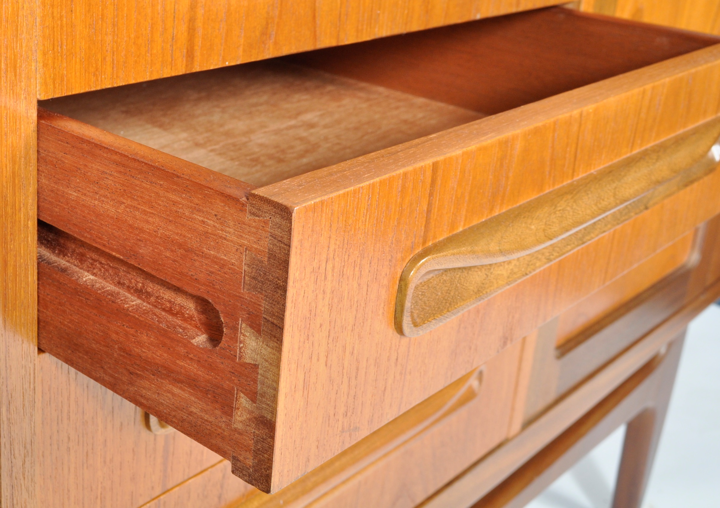 VICTOR B WILKINS - G PLAN - FRESCO RANGE - TEAK WOOD SIDEBOARD - Image 4 of 6