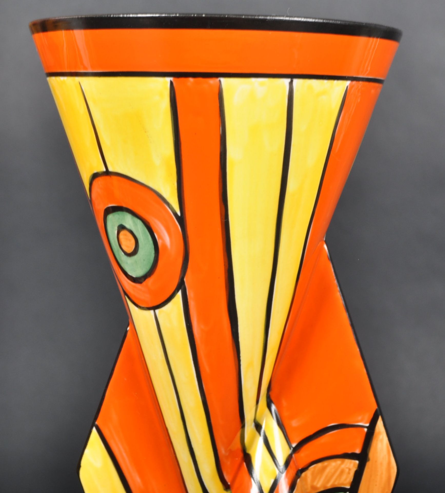 CLARICE CLIFF BIYANNE CIRCLE YOYO VASE - Image 3 of 7