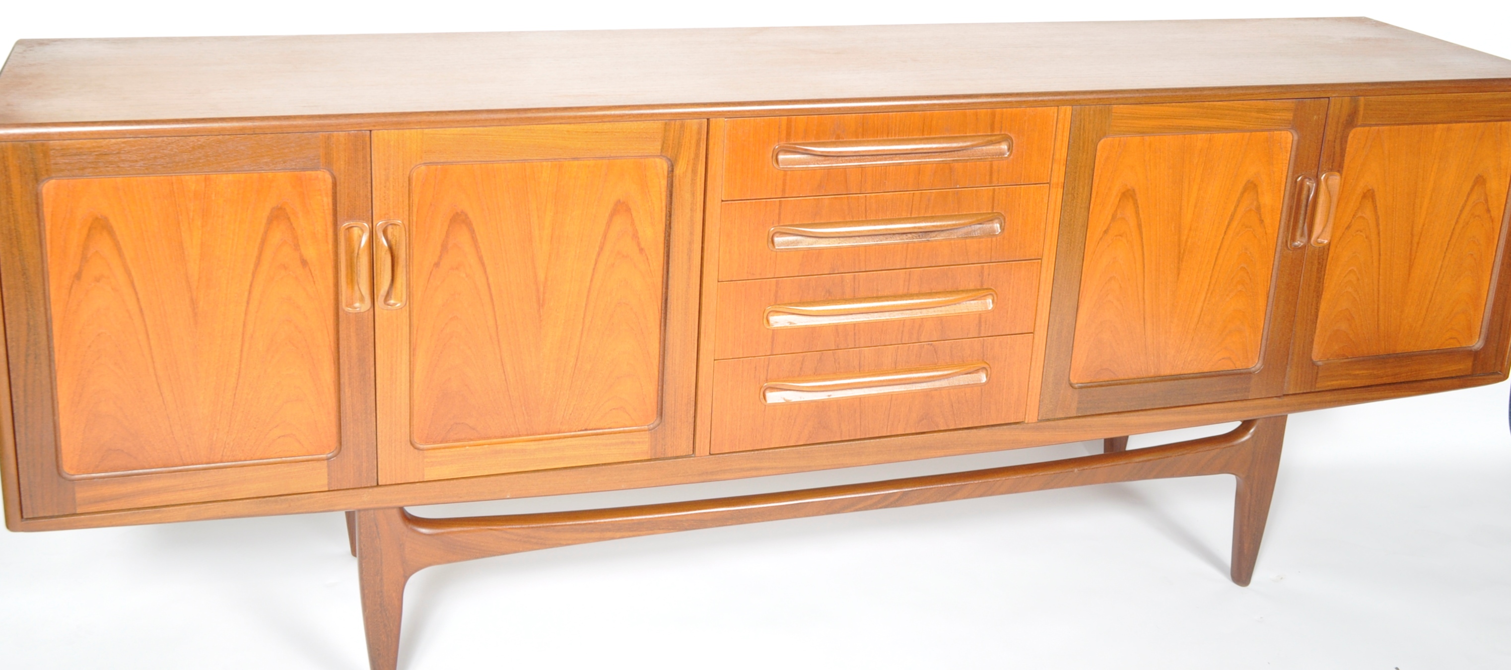 VICTOR B WILKINS - G PLAN - FRESCO RANGE - TEAK WOOD SIDEBOARD - Image 2 of 6