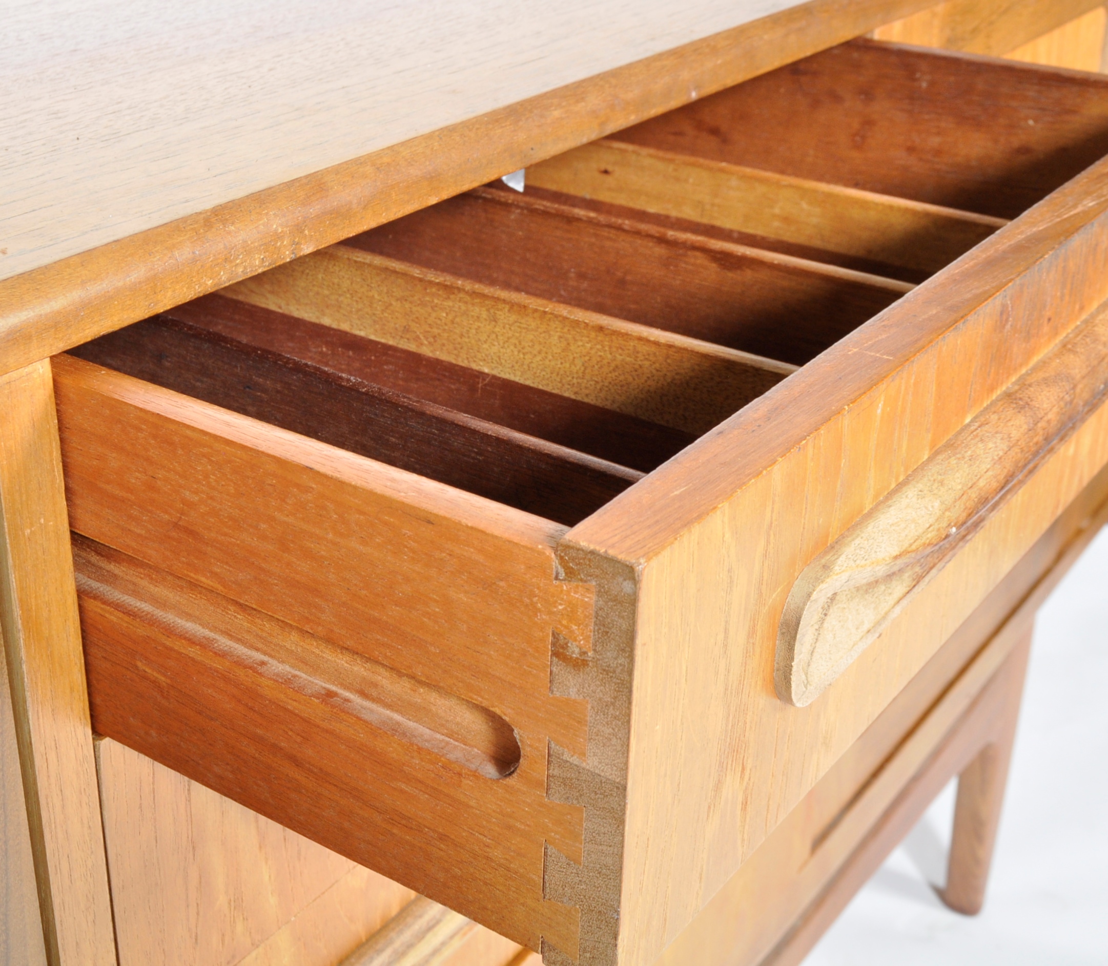 VICTOR B WILKINS - G PLAN - FRESCO RANGE - TEAK WOOD SIDEBOARD - Image 5 of 6