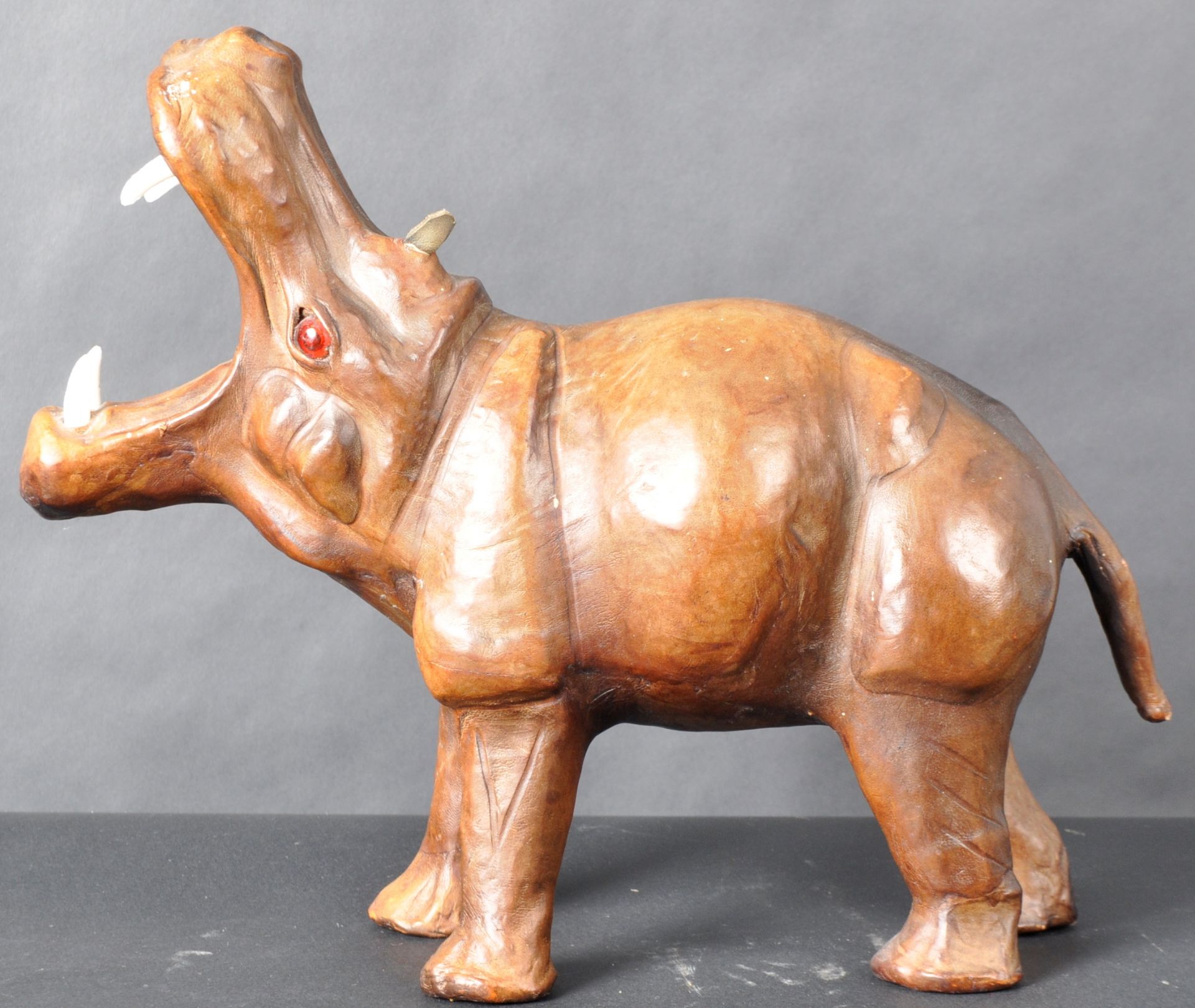 LIBERTY OF LONDON MANNER LEATHER HIPPOPOTAMUS ORNAMENT - Image 3 of 5