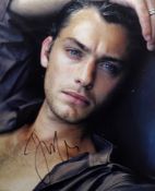 JUDE LAW - ACTOR - AUTOGRAPHED 8X10" PHOTOGRAPH - AFTAL