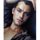 JUDE LAW - ACTOR - AUTOGRAPHED 8X10" PHOTOGRAPH - AFTAL