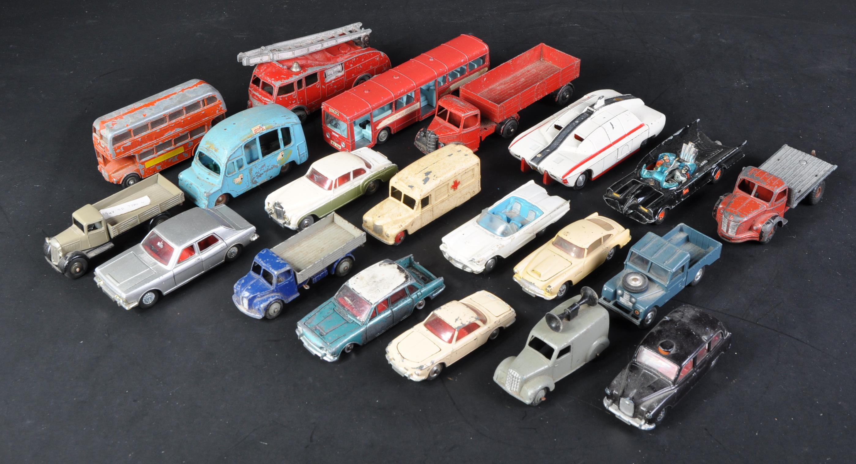 COLLECTION OF ASSORTED VINTAGE CORGI & DINKY TOYS DIECAST MODELS