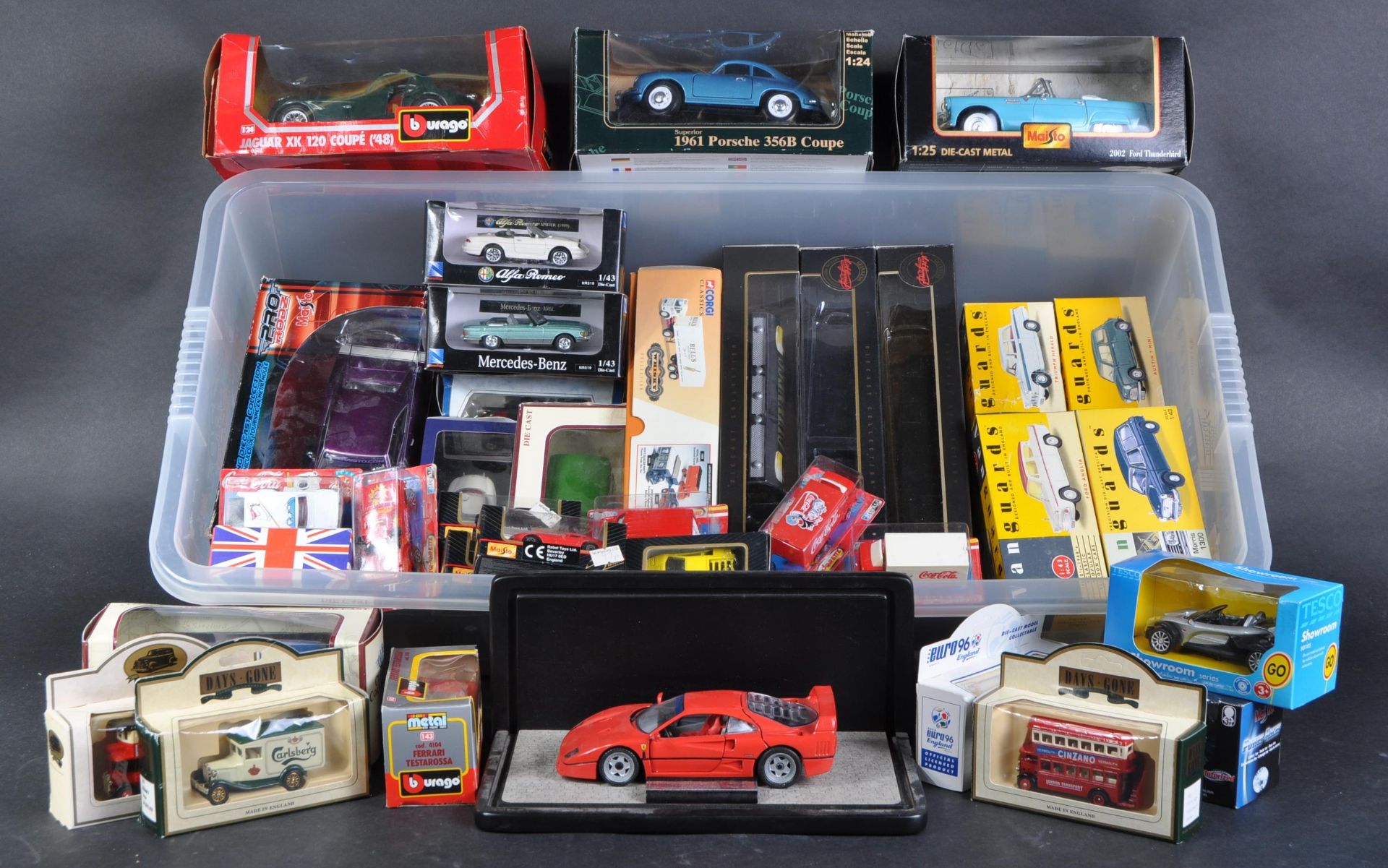 LARGE COLLECTION OF ASSORTED DIECAST MODELS