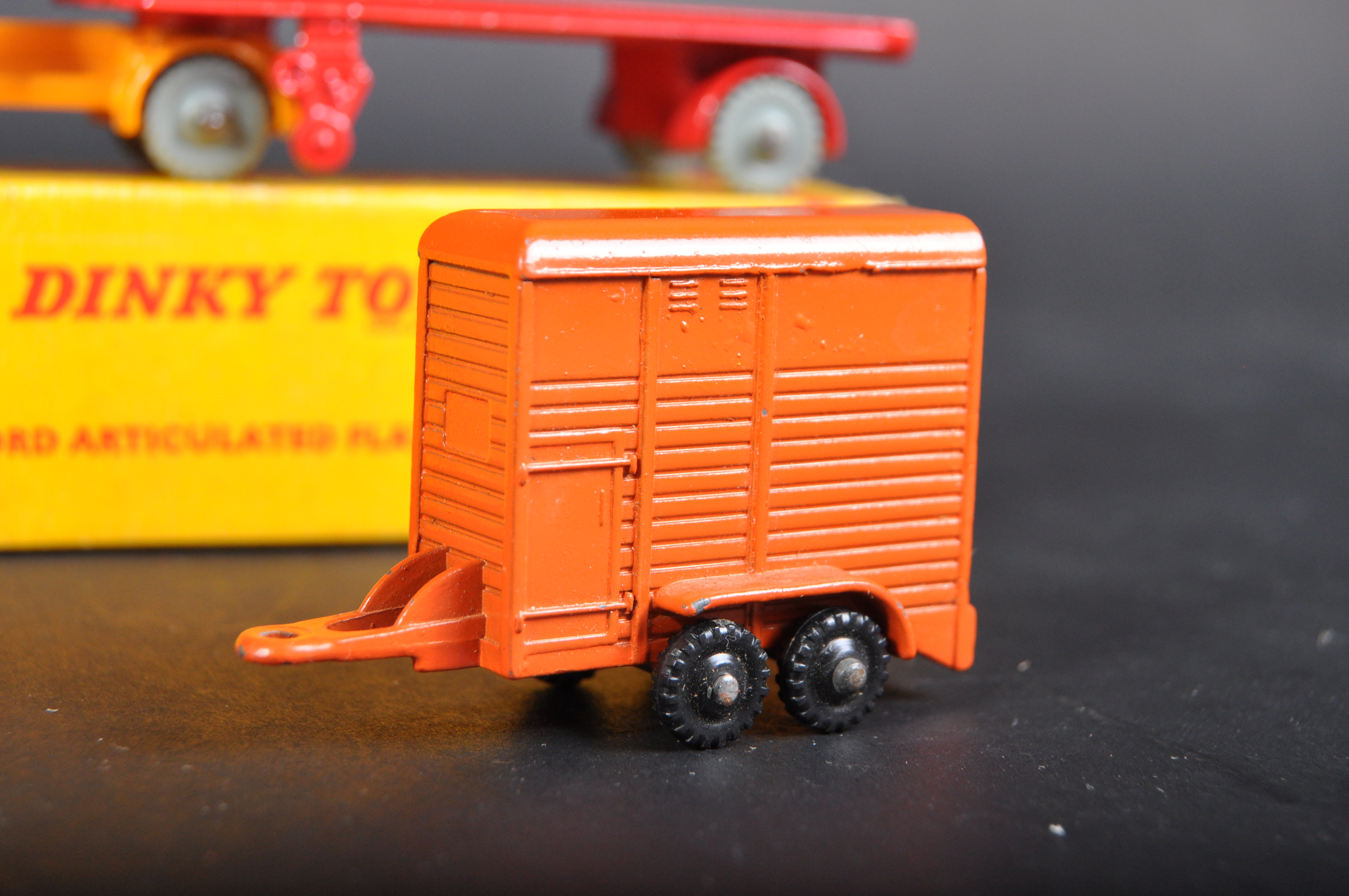 COLLECTION OF VINTAGE DUBLO DINKY TOYS DIECAST MODELS - Image 4 of 10