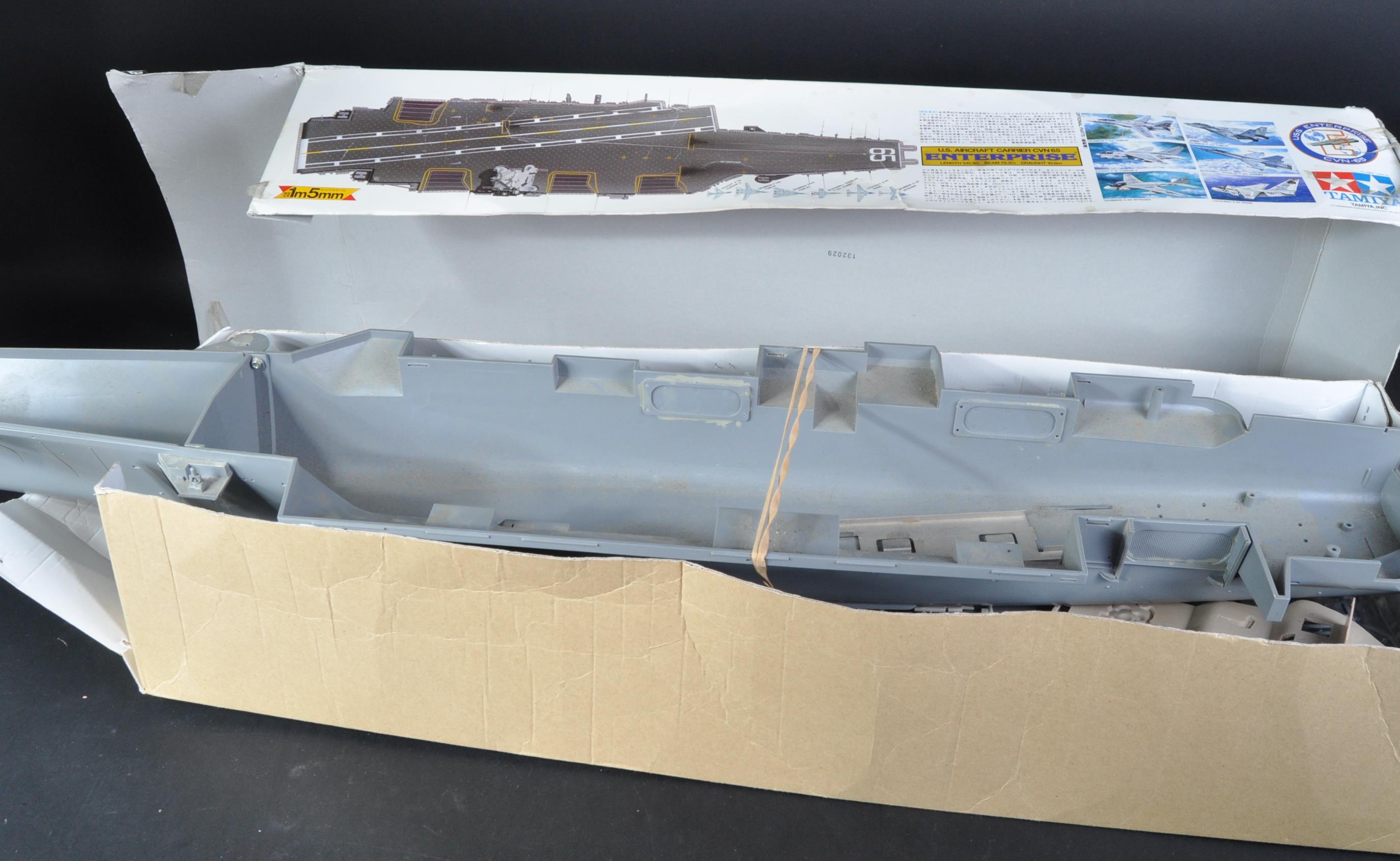 TWO 1/350 SCALE PLASTIC MODEL KITS - Image 5 of 5