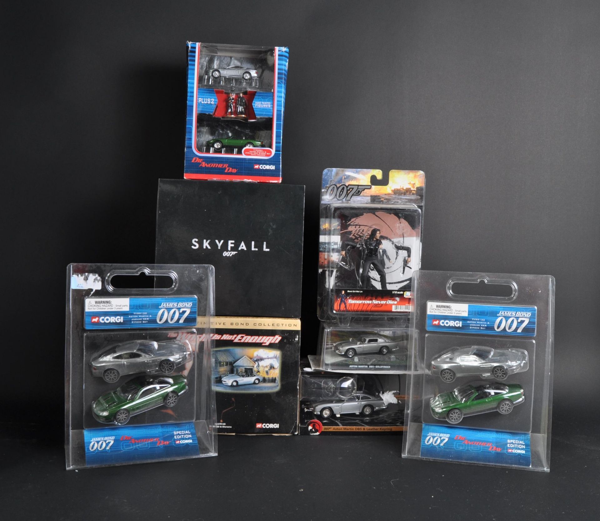 COLLECTION OF ASSORTED JAMES BOND MODELS & DIECAST CARS - Image 2 of 7