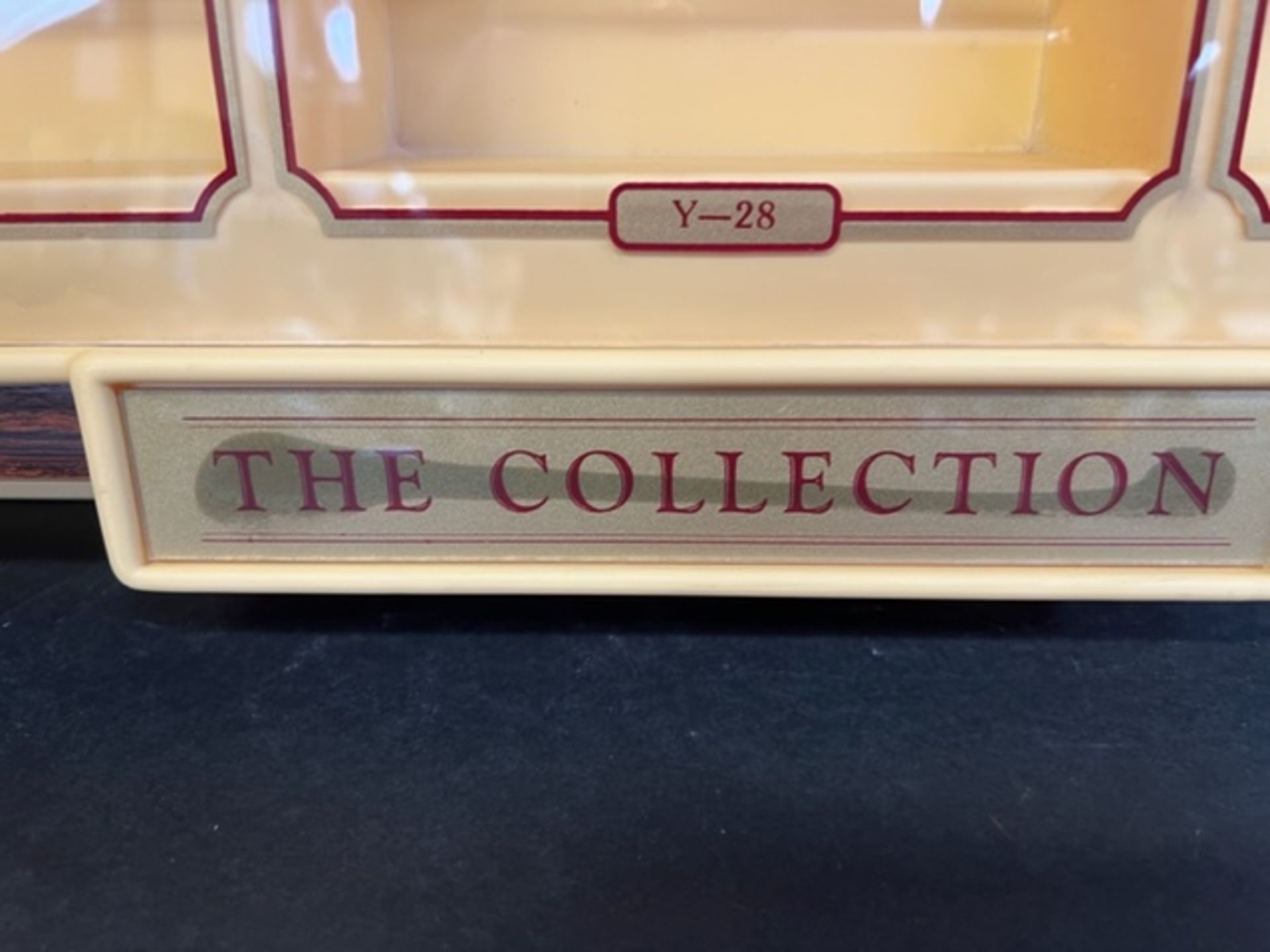 MATCHBOX MODELS OF YESTERYEAR EX-SHOP DISPLAY CASE - Image 2 of 6