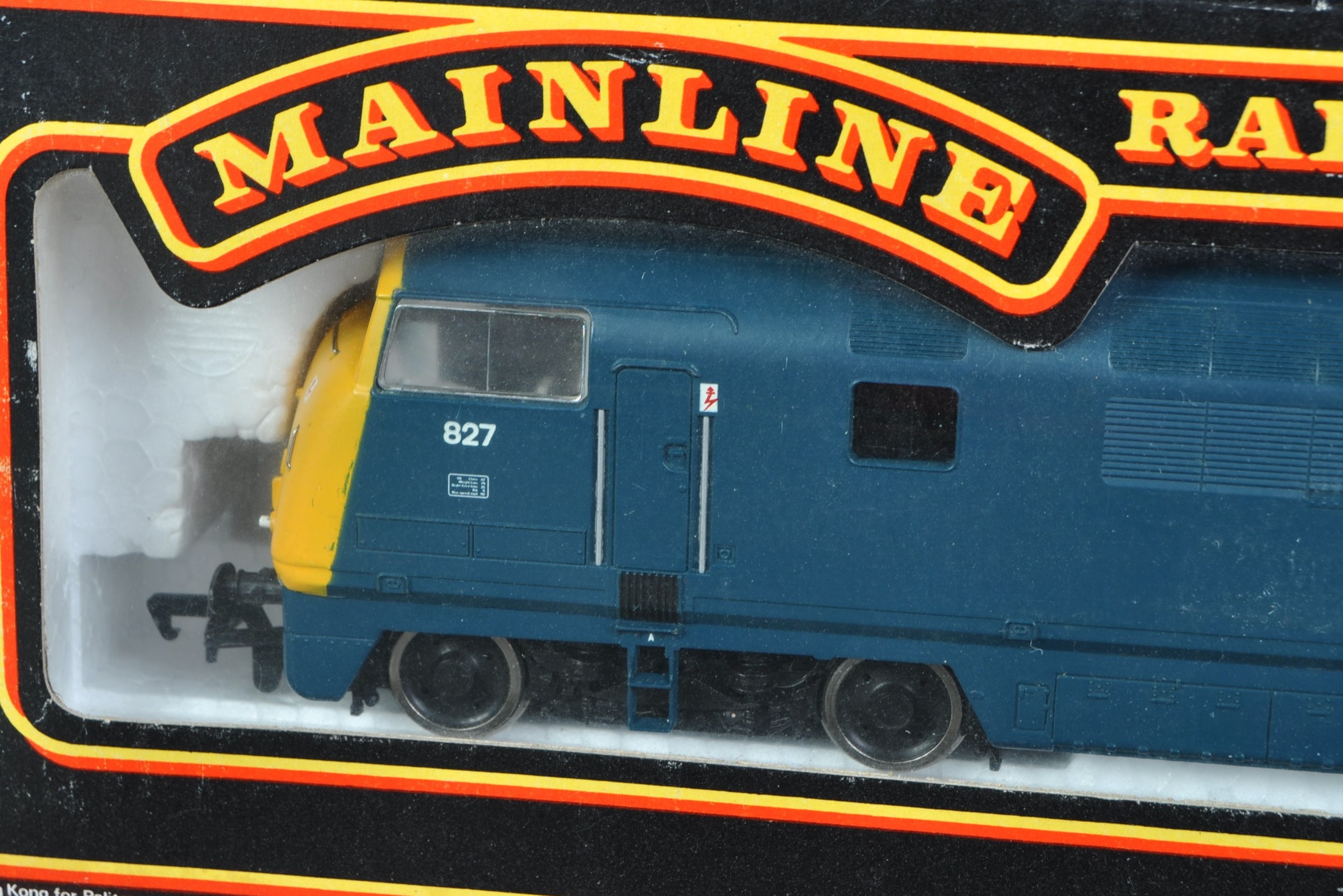 TWO 00 GAUGE MODEL RAILWAY TRAINSET DIESEL LOCOMOTIVEST - Image 3 of 6