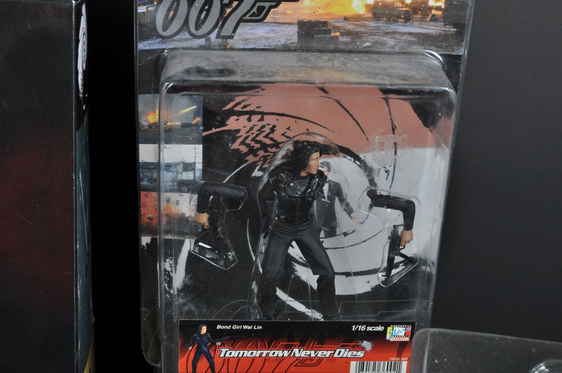 COLLECTION OF ASSORTED JAMES BOND MODELS & DIECAST CARS - Image 6 of 7