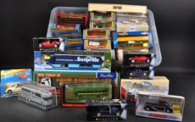 LARGE COLLECTION OF ASSORTED DIECAST MODELS