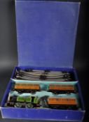 VINTAGE HORNBY O GAUGE CLOCKWORK MODEL RAILWAY TRAINSET