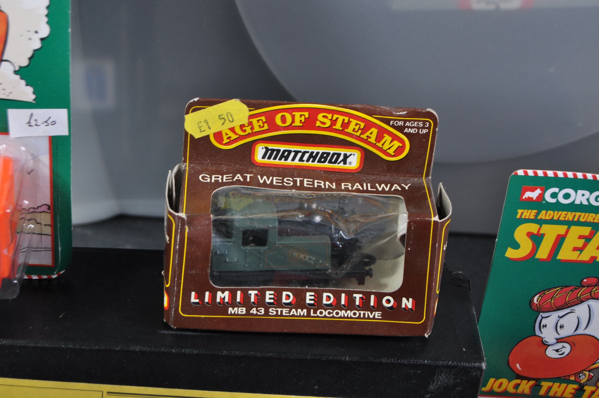 LARGE COLLECTION OF ASSORTED DIECAST MODELS - Image 4 of 11