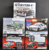 COLLECTION OF ASSORTED 1/25 SCALE REVELL PLASTIC MODEL KITS