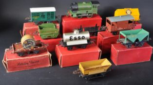 COLLECTION OF VINTAGE HORNBY O GAUGE TIN PLATE CARRIAGES & LOCO