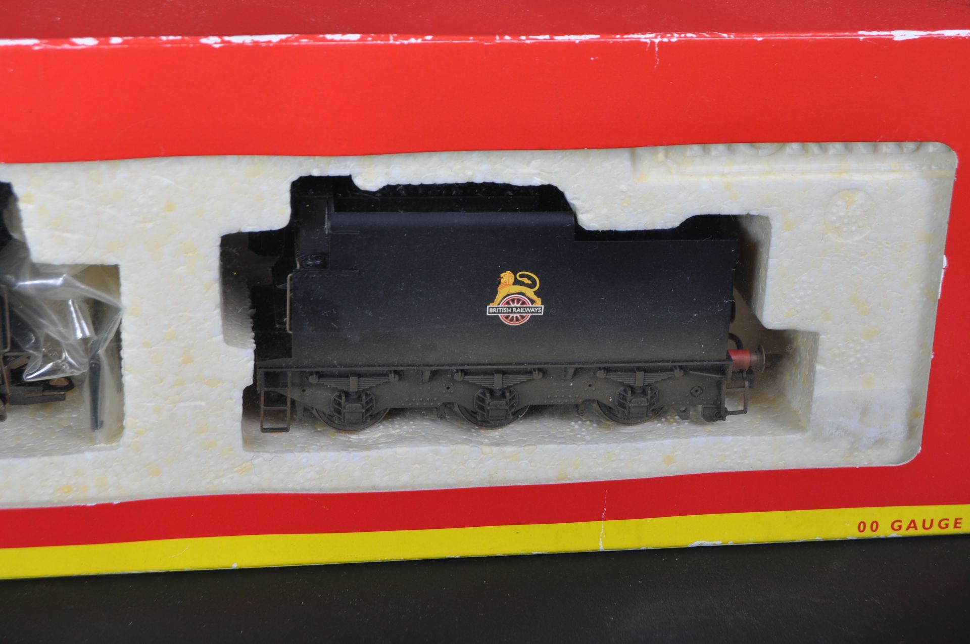 HORNBY 00 GAUGE MODEL RAILWAY TRAINSET LOCOMOTIVE - Image 3 of 4