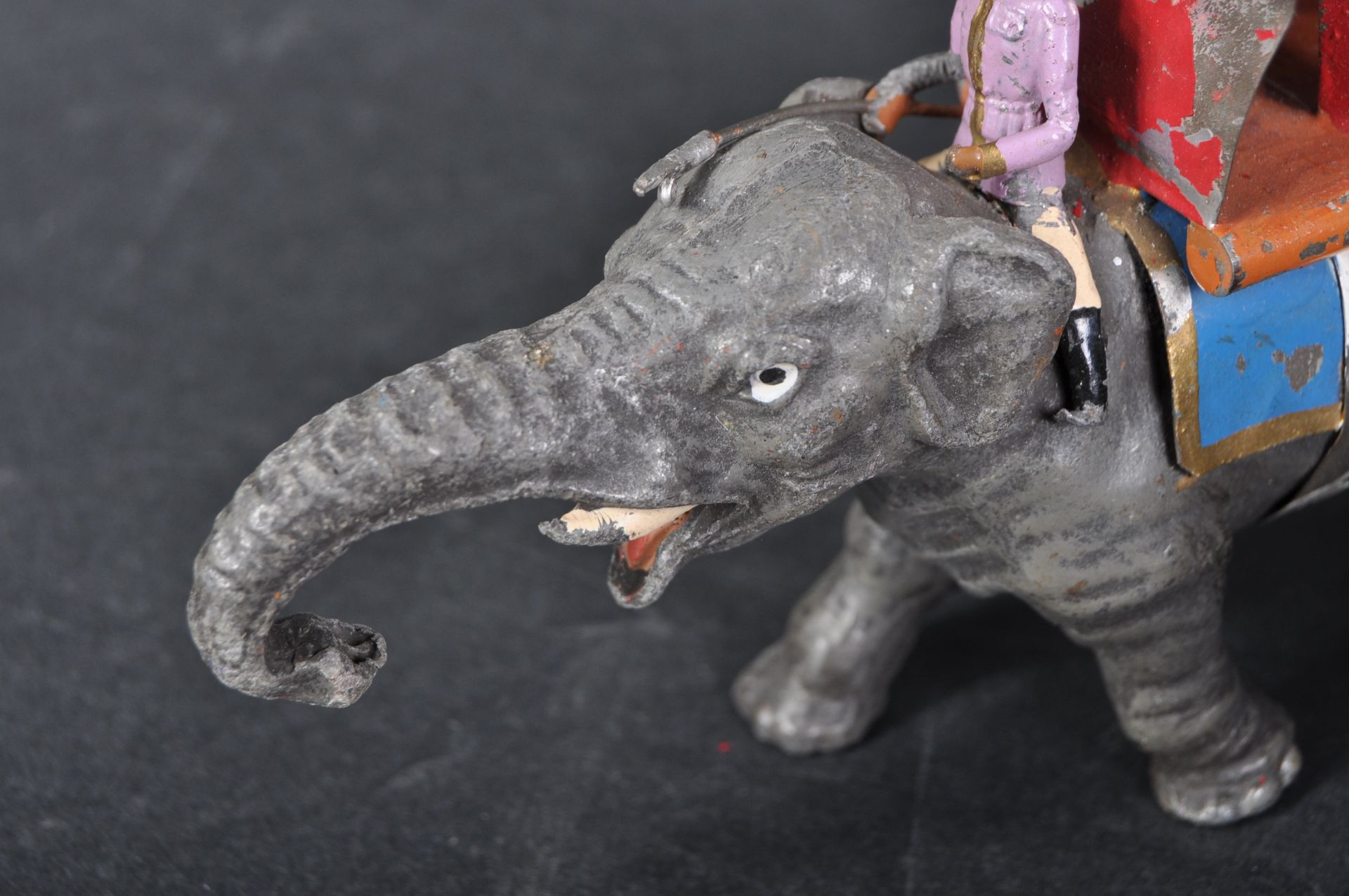 HEYDE - SCARCE EARLY GERMAN LEAD INDIAN HUNTER ELEPHANTS - Image 7 of 8