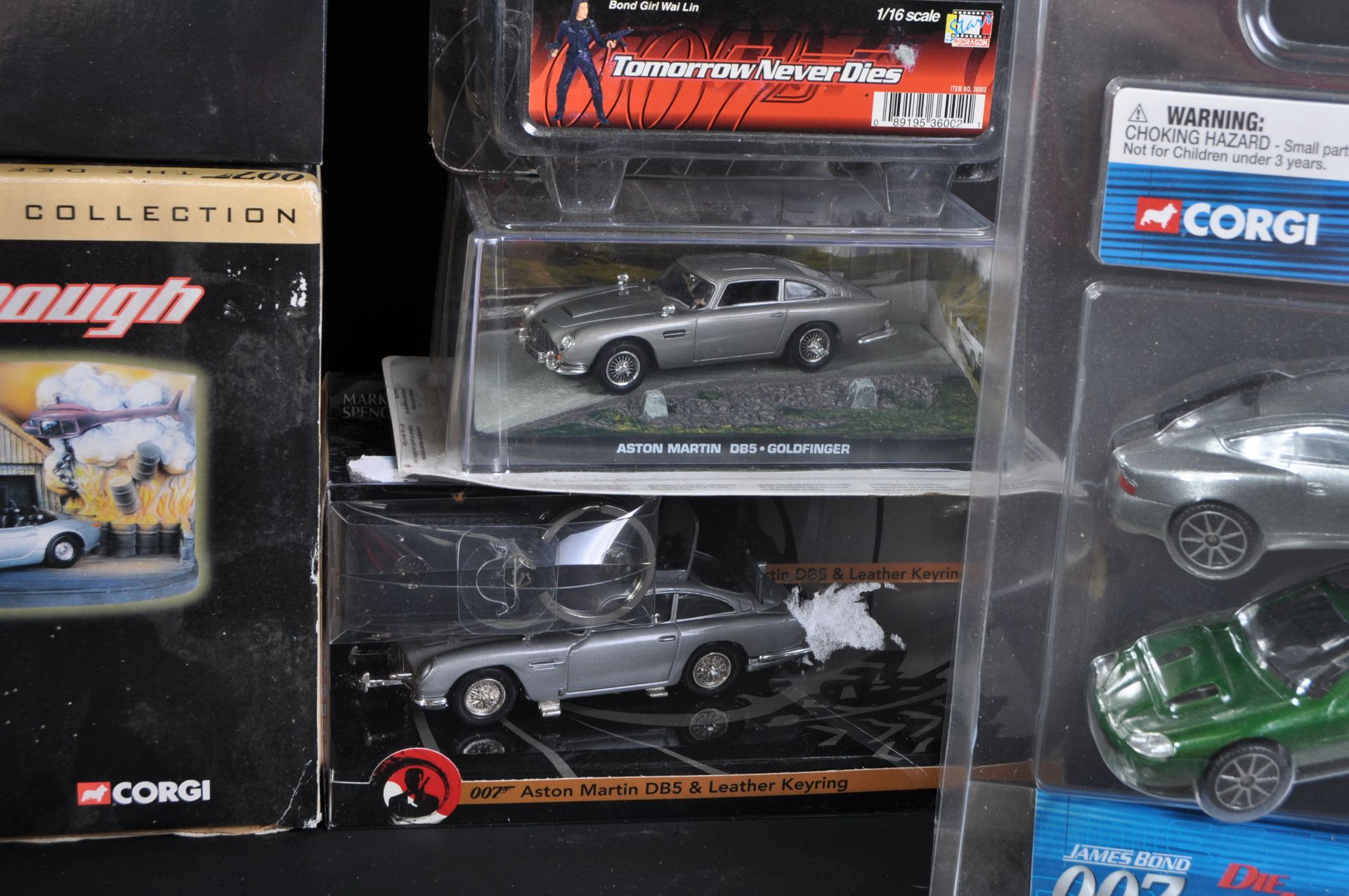 COLLECTION OF ASSORTED JAMES BOND MODELS & DIECAST CARS - Image 4 of 7