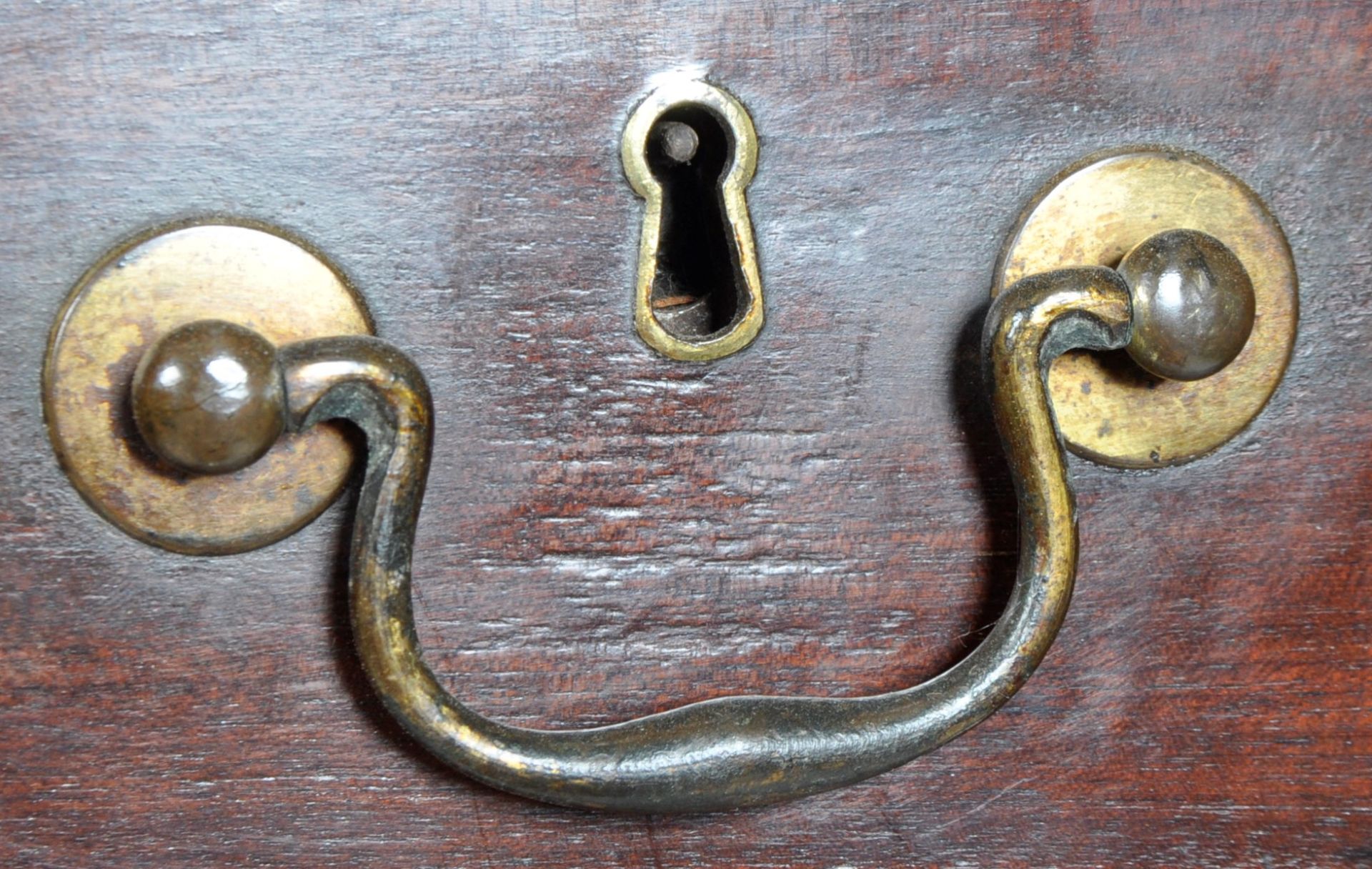 LATE 18TH CENTURY GEORGE III MAHOGANY CHEST ON CHEST - Image 9 of 10