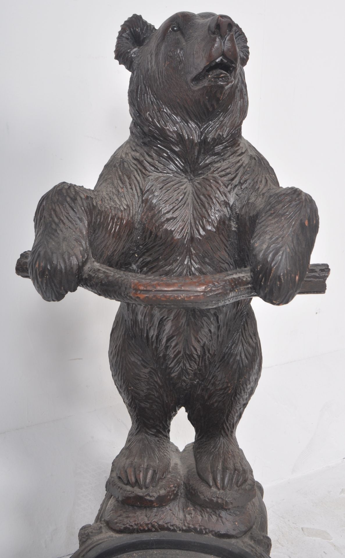 20TH CENTURY GERMAN BLACK FOREST STYLE BEAR STICK STAND - Image 3 of 8