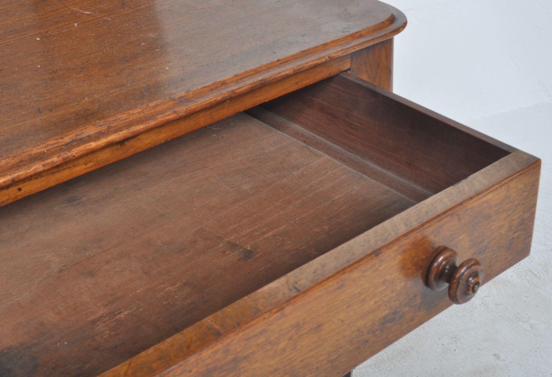 19TH CENTURY VICTORIAN OAK THREE TIER BUFFET - Image 6 of 9