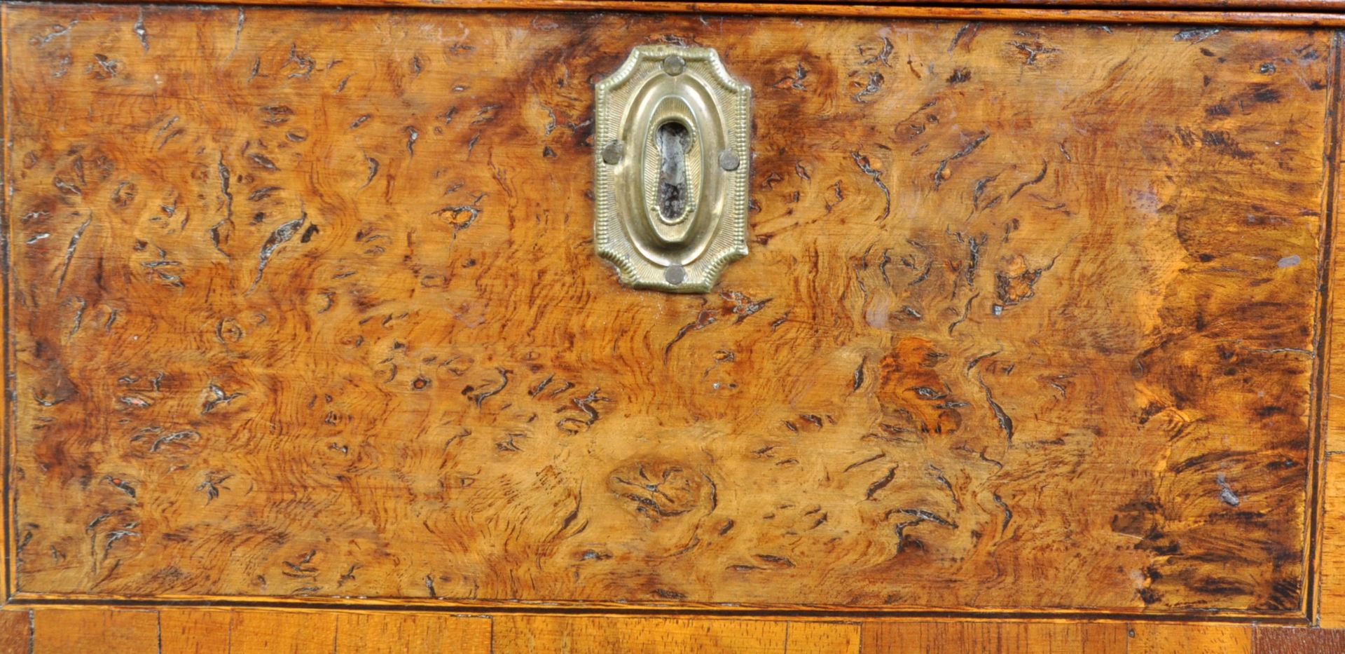 18TH CENTURY GEORGE III BURL WALNUT CADDY - Image 5 of 7