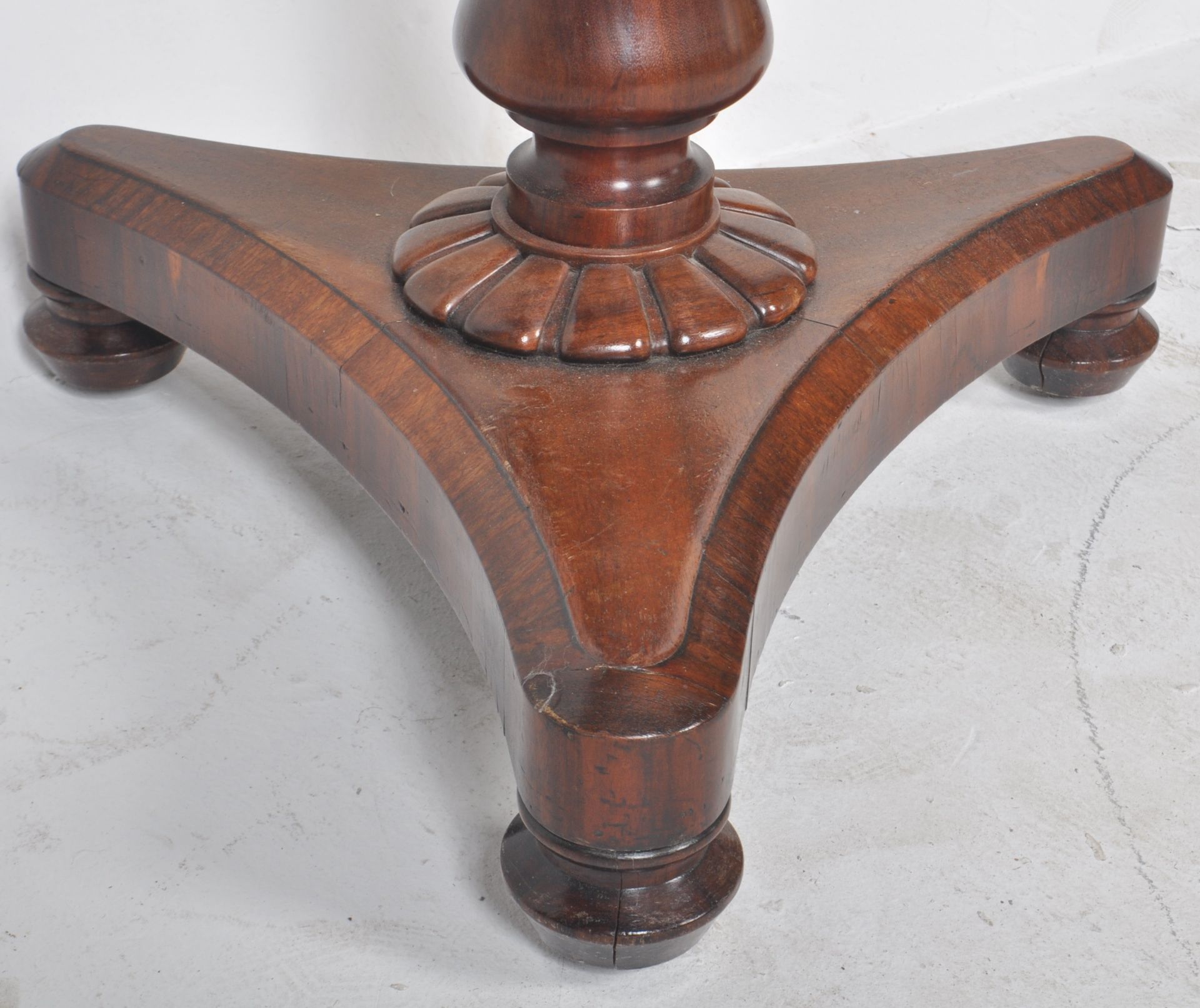 19TH CENTURY MAHOGANY SIDE OCCASIONAL WINE TABLE - Image 6 of 6