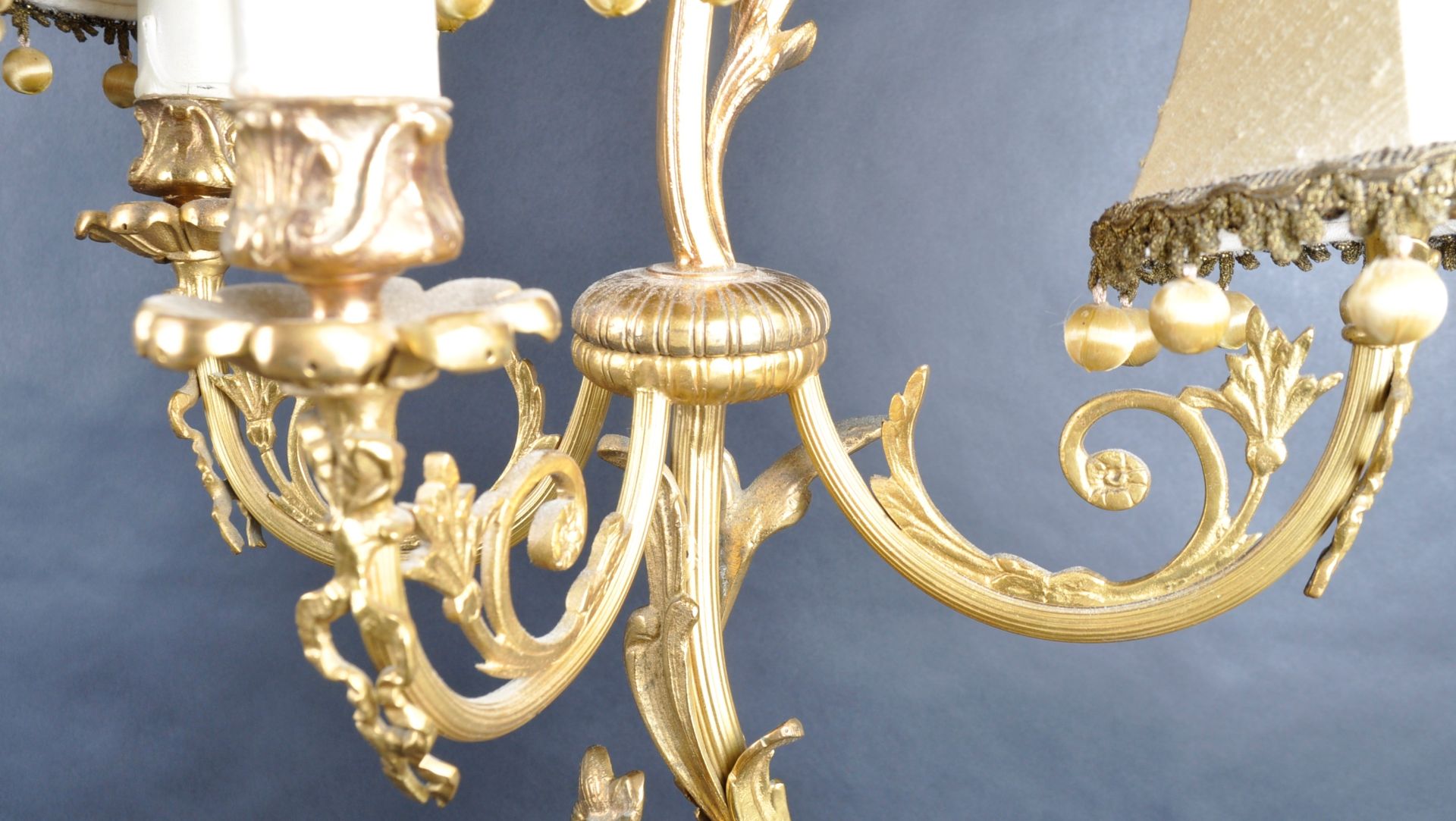 PAIR OF EARLY 20TH CENTURY ORMOLU TABLE LIGHTS - Image 9 of 11