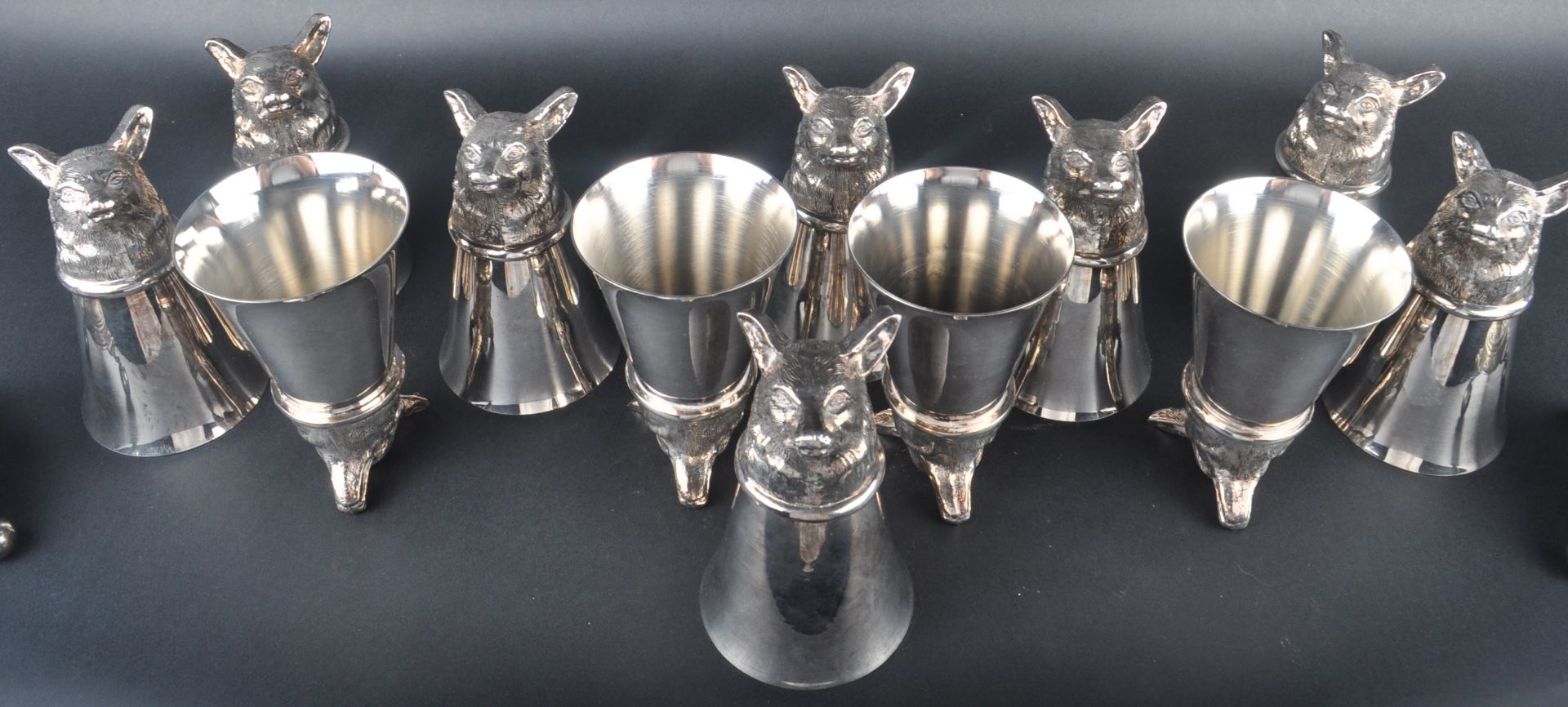 SET OF LARGE SILVER PLATED FOX HUNTING STIRRUP CUPS - Bild 3 aus 8