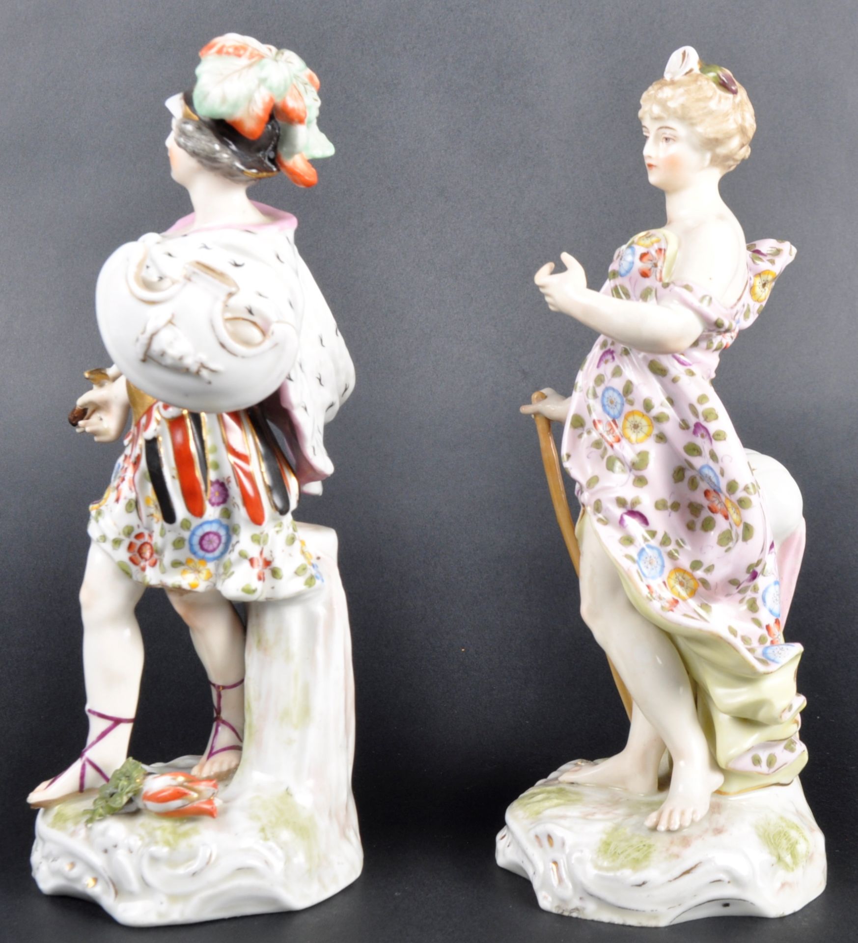 PAIR OF 19TH CENTURY DRESDEN PORCELAIN FIGURINES - Image 4 of 6