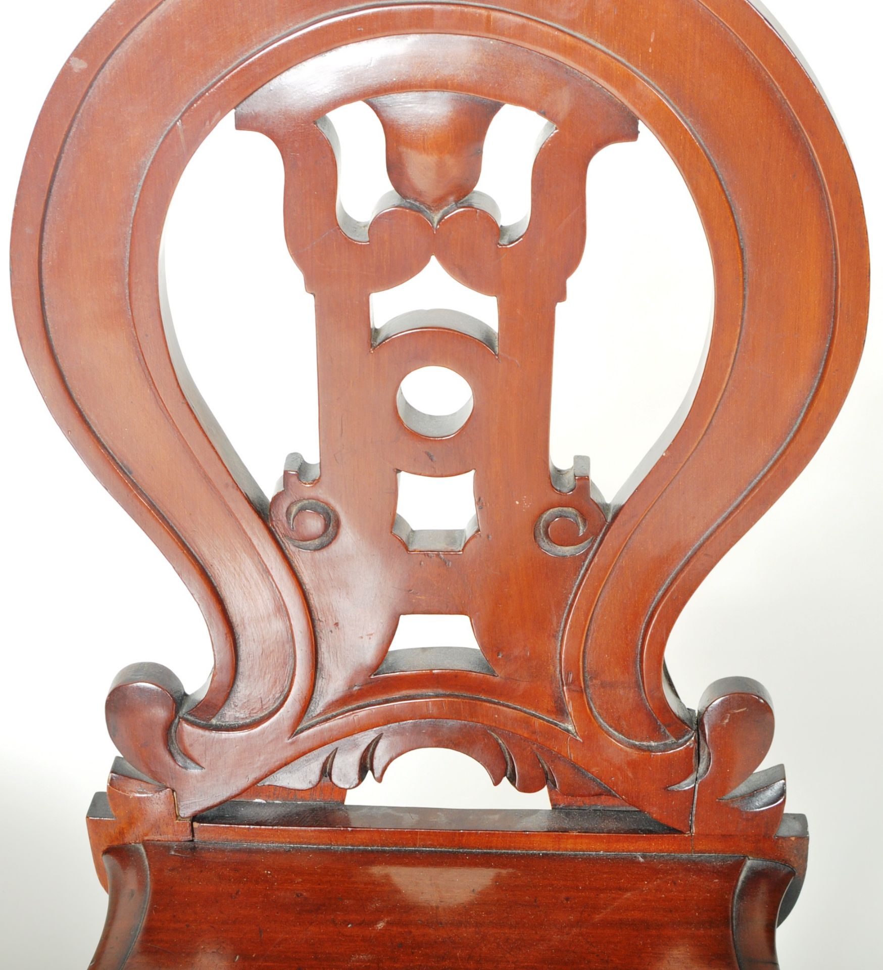 MATCHING PAIR OF VICTORIAN MAHOGANY CARVED HALL CHAIRS - Image 3 of 9