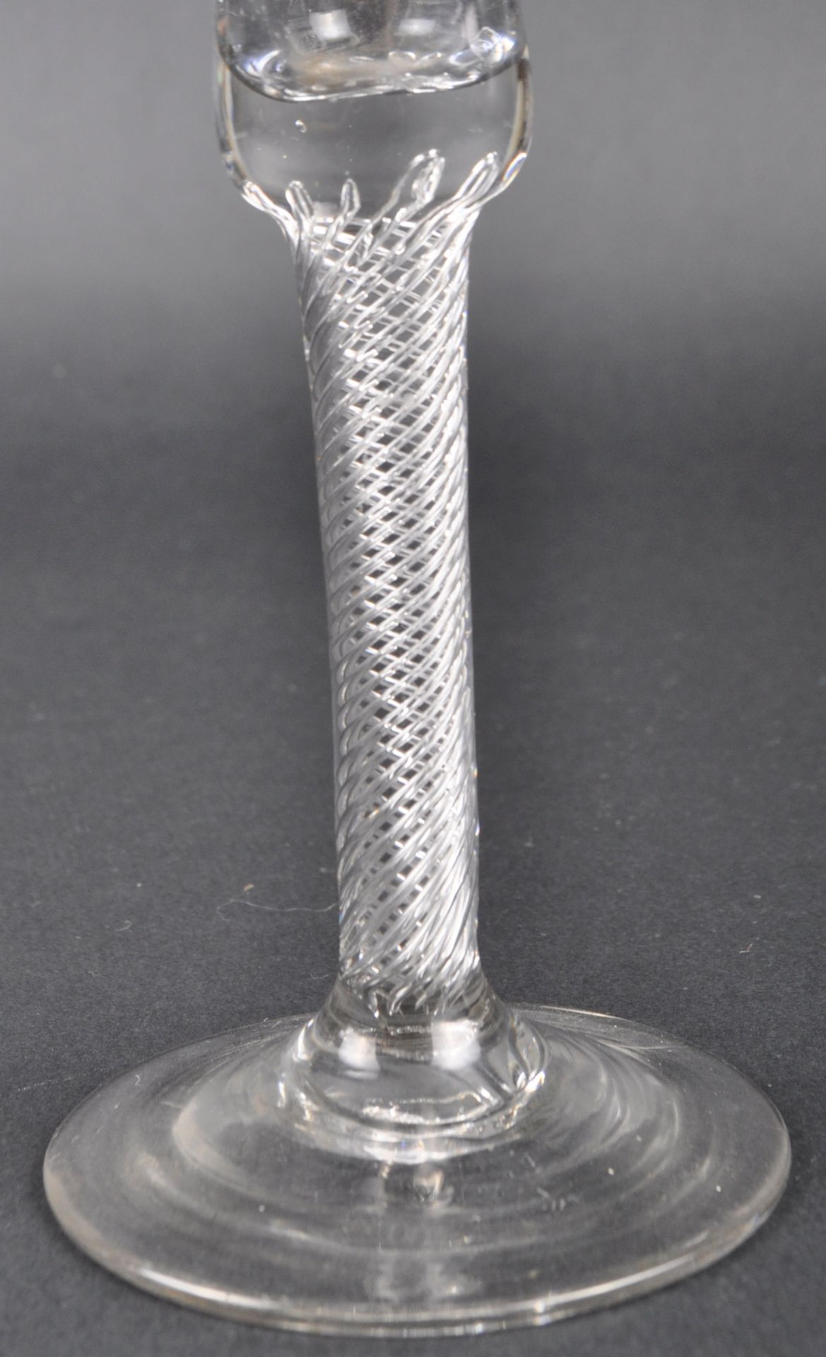 18TH CENTURY MULTI SPIRAL AIR TWIST WINE GLASS - Image 4 of 5