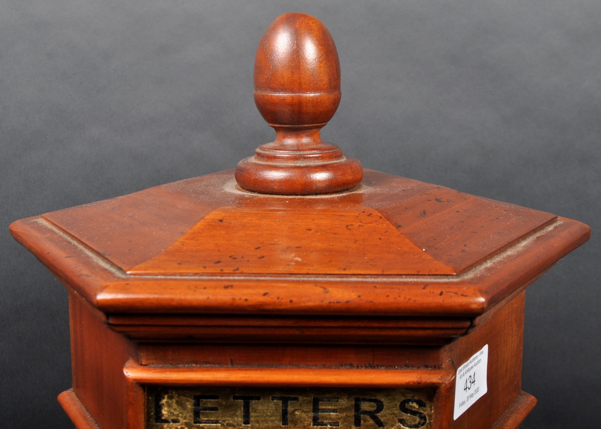 EDWARDIAN MANNER COUNTRY HOUSE HOTEL TABLETOP LETTER BOX - Bild 2 aus 6