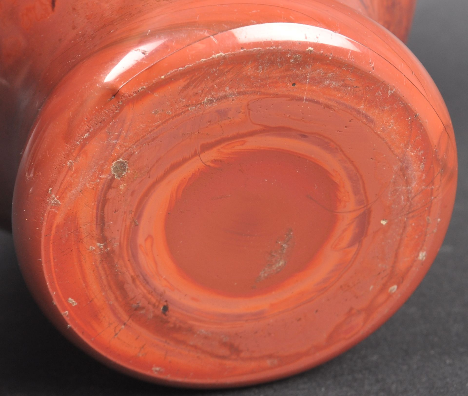 EARLY 20TH CENTURY CHINESE GLASS VASE - Image 6 of 6