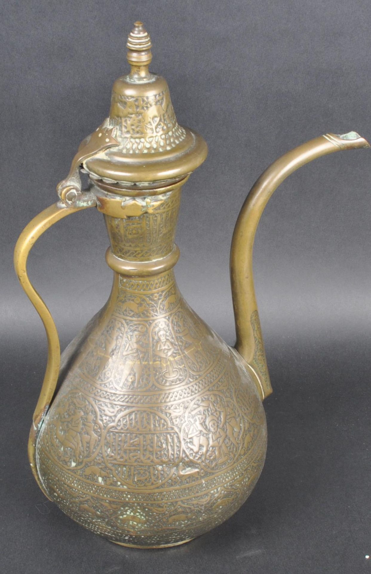 19TH CENTURY PERSIAN ISLAMIC DALLAH POT - Bild 2 aus 9