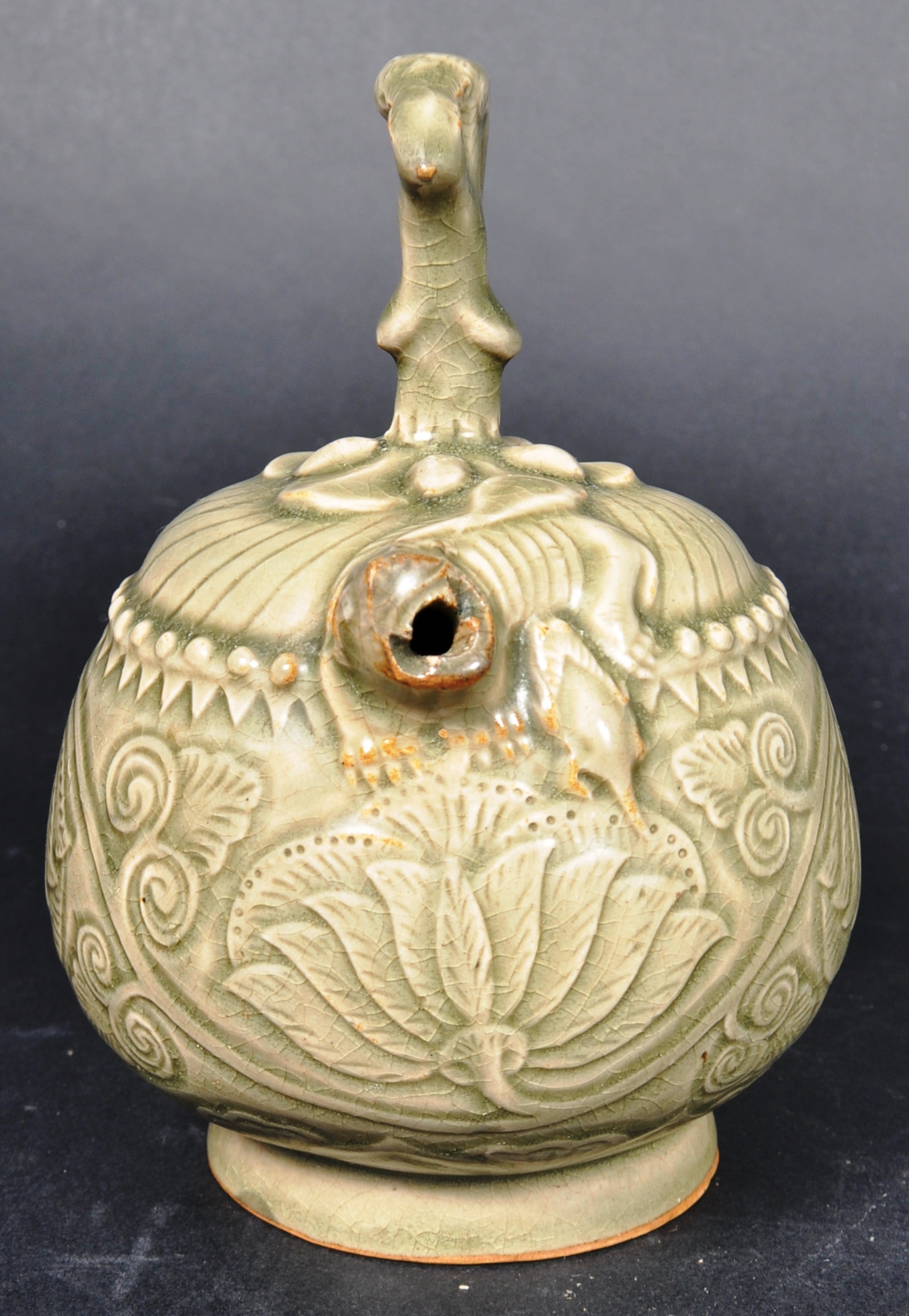 19TH CENTURY SONG DYNASTY STYLE CELADON TEAPOT - Image 2 of 6