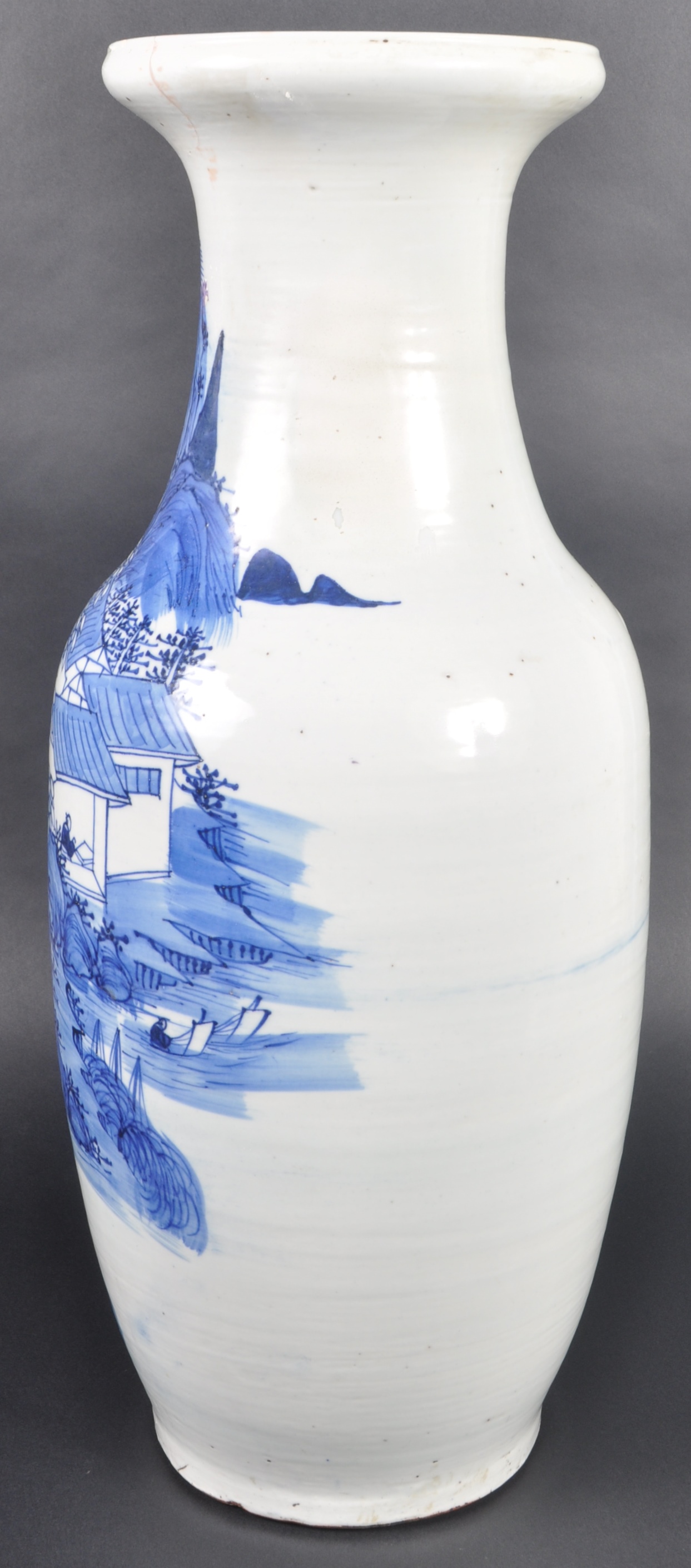 LARGE 19TH CENTURY CHINESE QING DYNASTY BLUE AND WHITE VASE - Image 9 of 12