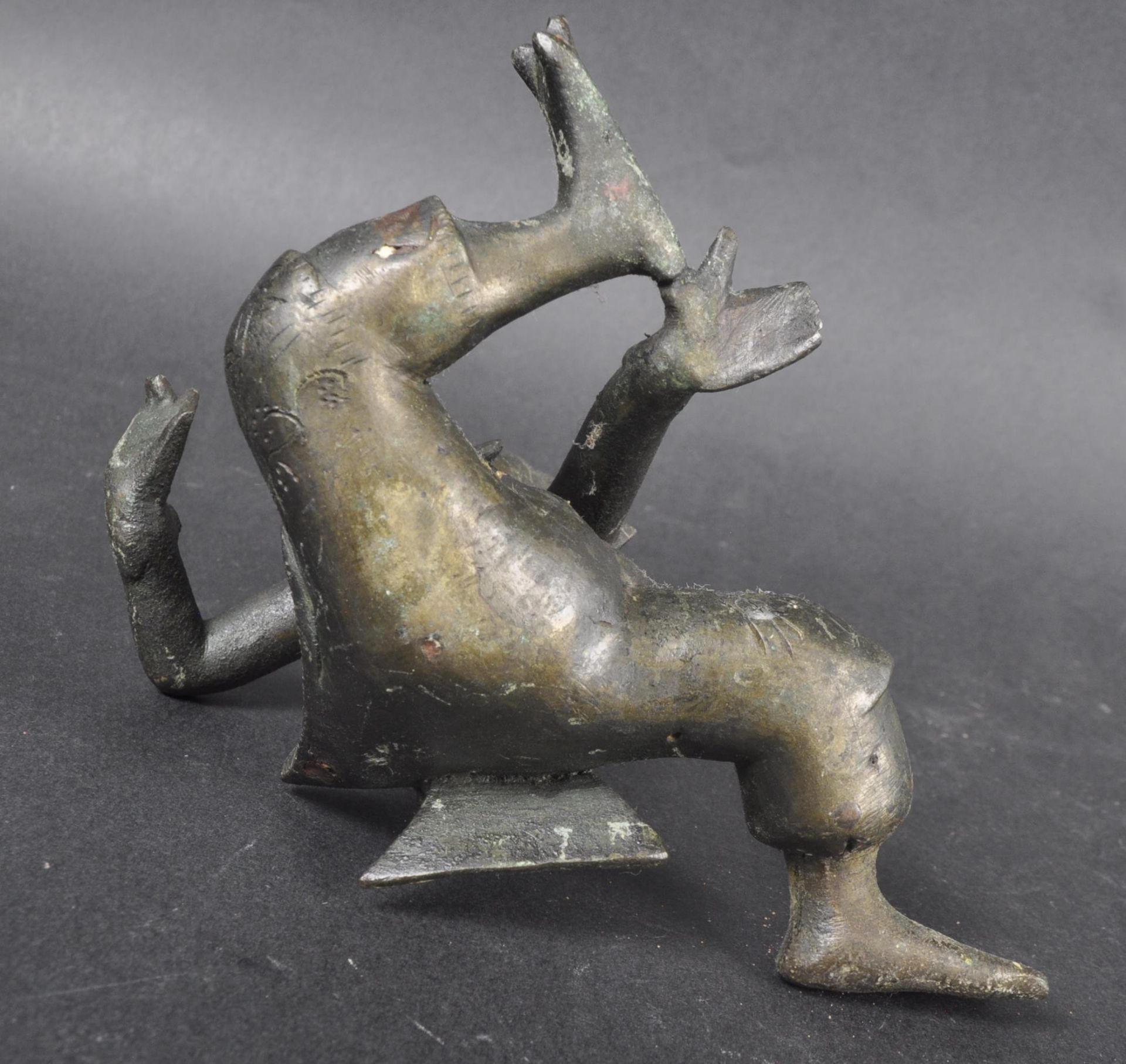 EARLY 20TH CENTURY INDIAN BRONZE FIGURINE - Image 6 of 8