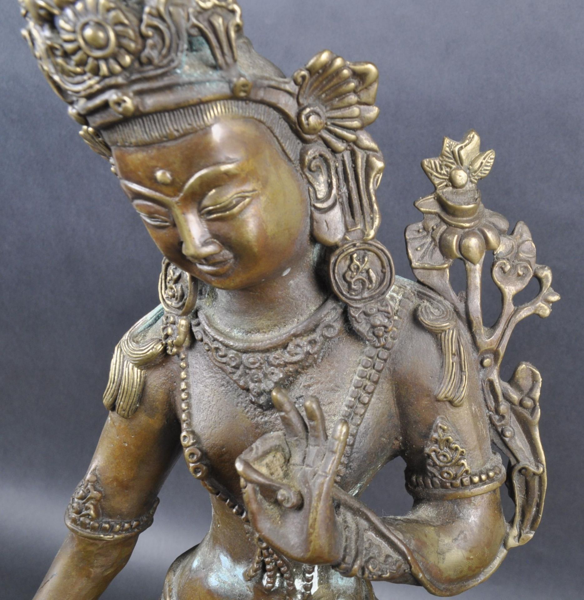 LARGE CHINESE TIBETAN BRONZE LOTUS BASE FIGURE - Image 11 of 12