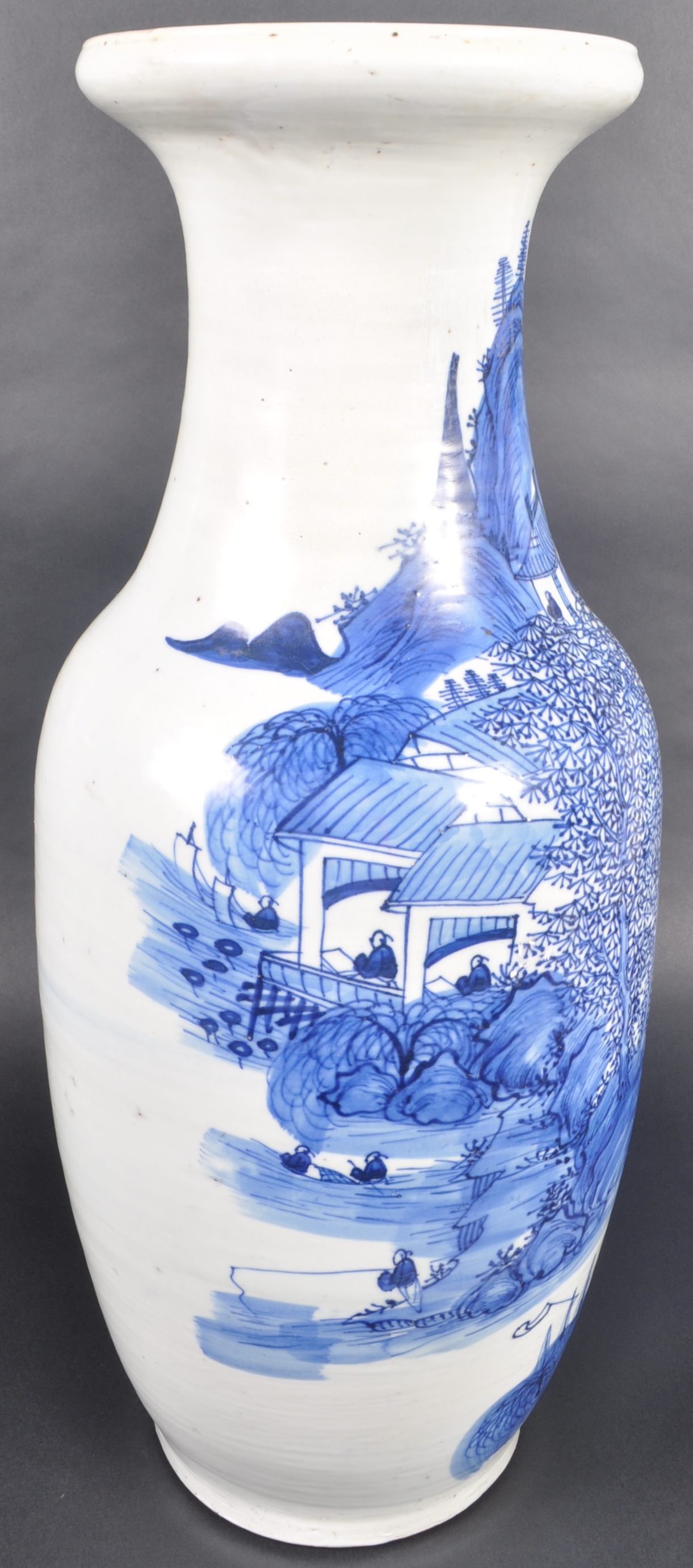 LARGE 19TH CENTURY CHINESE QING DYNASTY BLUE AND WHITE VASE - Image 11 of 12