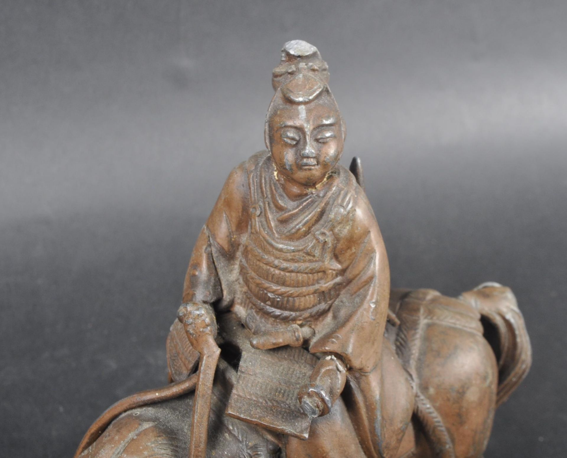 EARLY 20TH CENTURY CHINESE BRONZE WARRIOR ON HORSE - Image 11 of 12