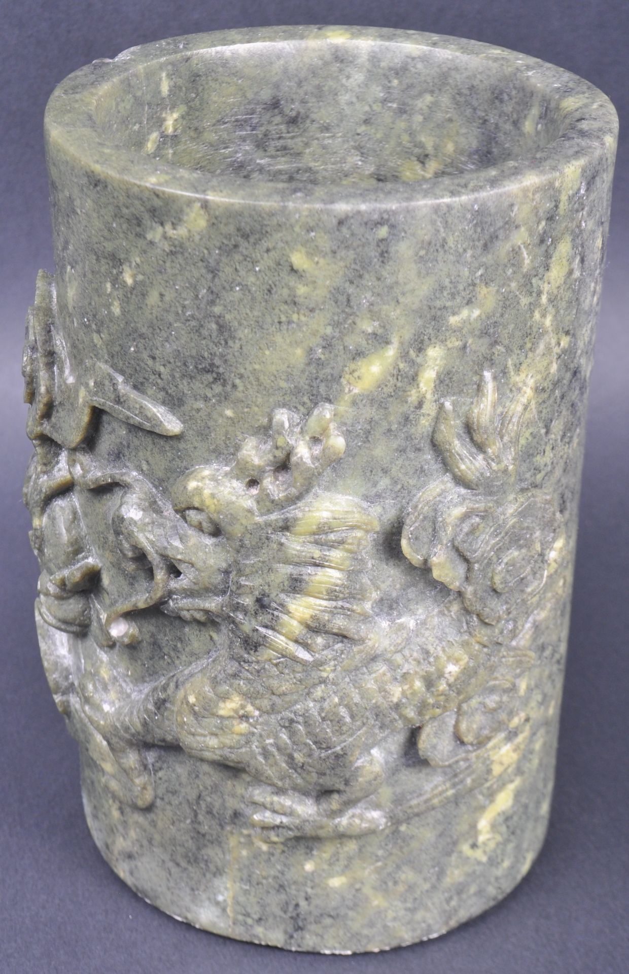 EARLY 20TH CENTURY CHINESE HARDSTONE BRUSH POT - Image 2 of 7