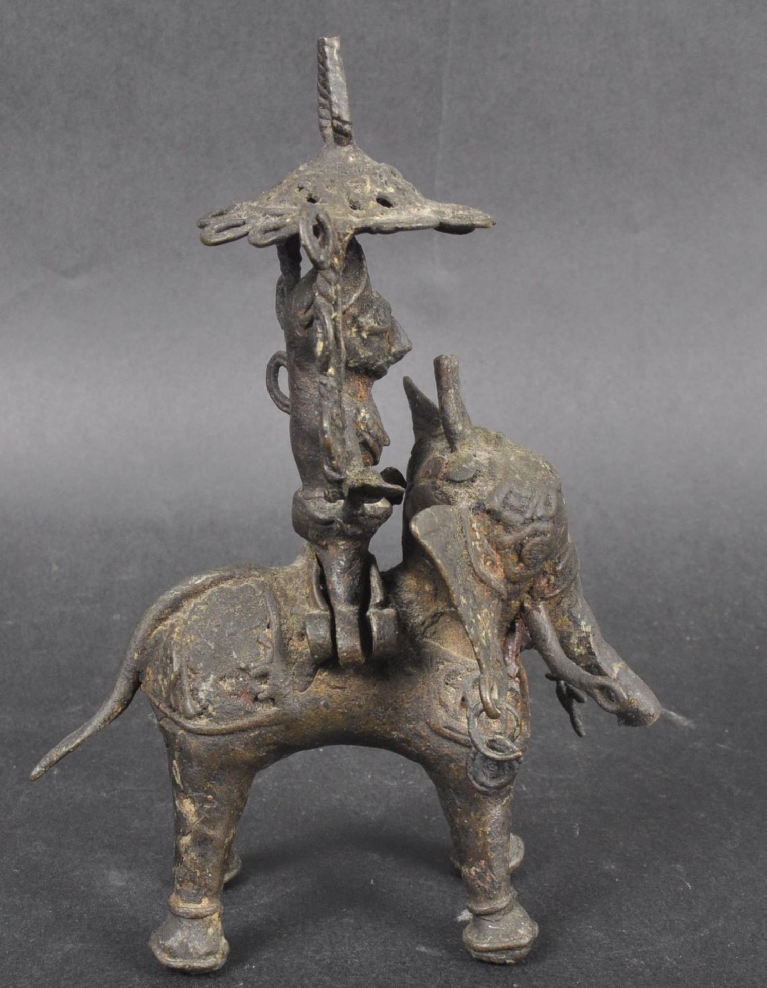19TH CENTURY INDIAN DHOKRA LOST WAX BRONZE ELEPHANT - Image 4 of 10