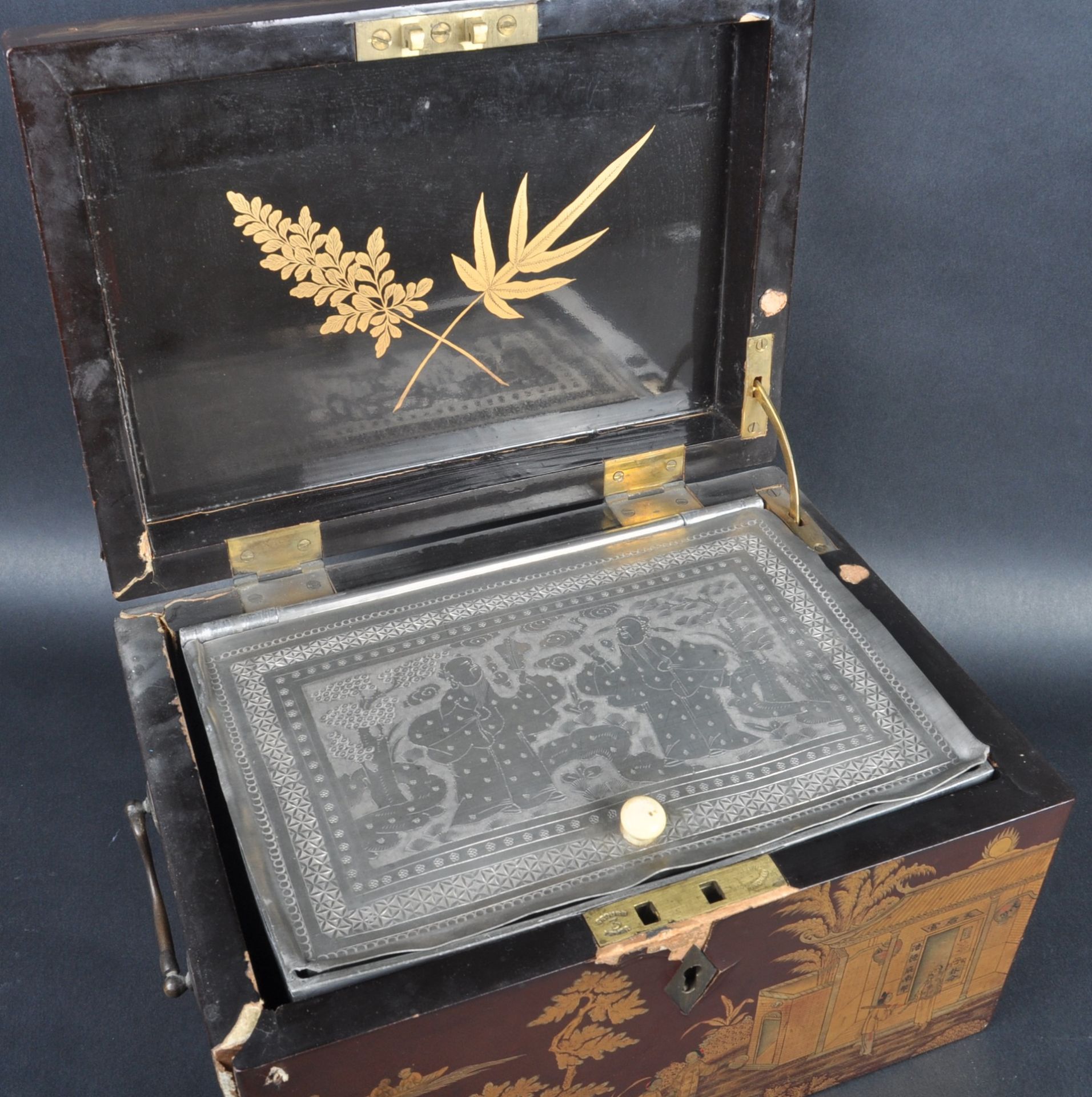 19TH CENTURY CHINESE CANTONESE BLACK LACQUER BOX - Image 7 of 9