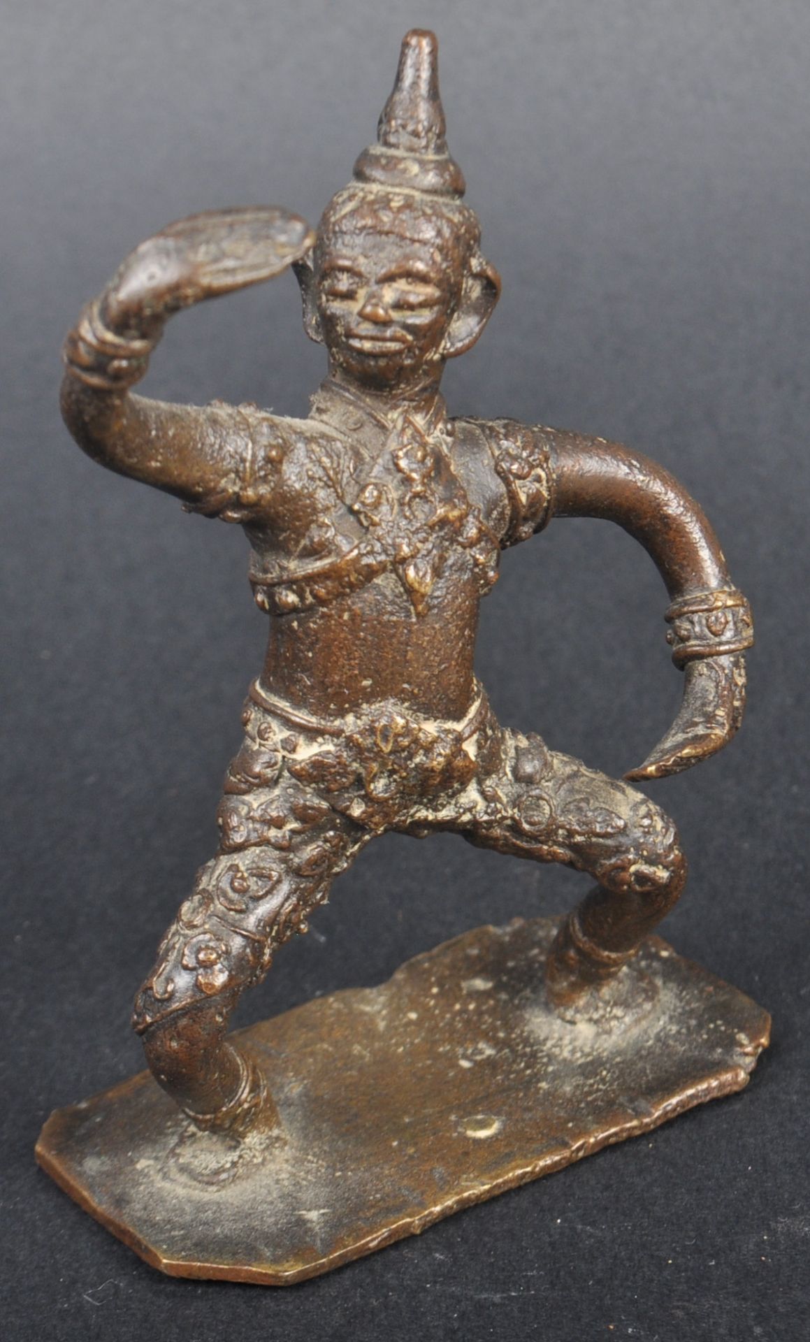 19TH CENTURY INDIAN HINDU BRONZE DEITY FIGURE - Image 2 of 8