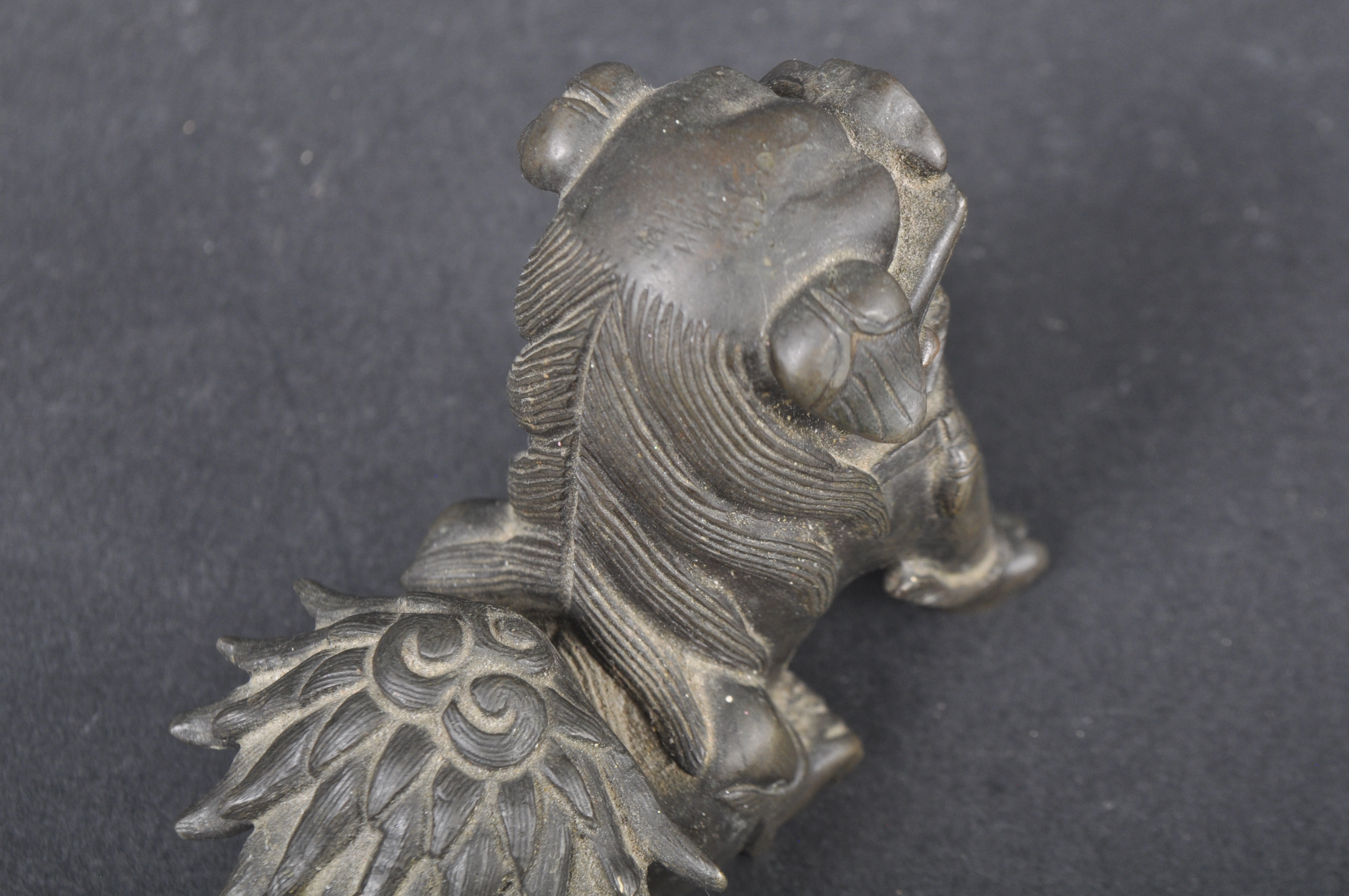 EARLY 20TH CENTURY CHINESE BRONZE FOO DOG - Image 7 of 7