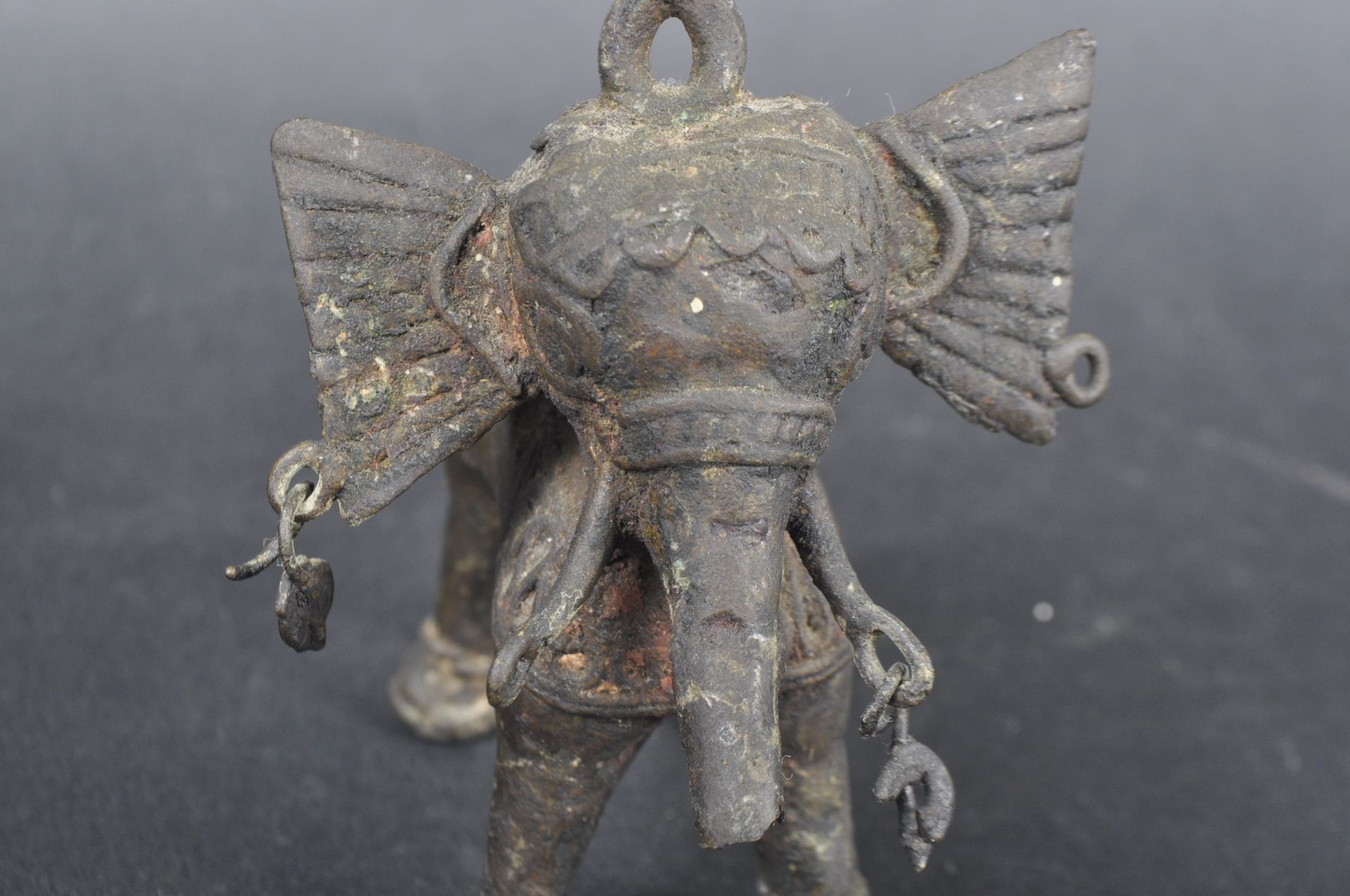 19TH CENTURY INDIAN DHOKRA LOST WAX BRONZE ELEPHANT - Image 9 of 10