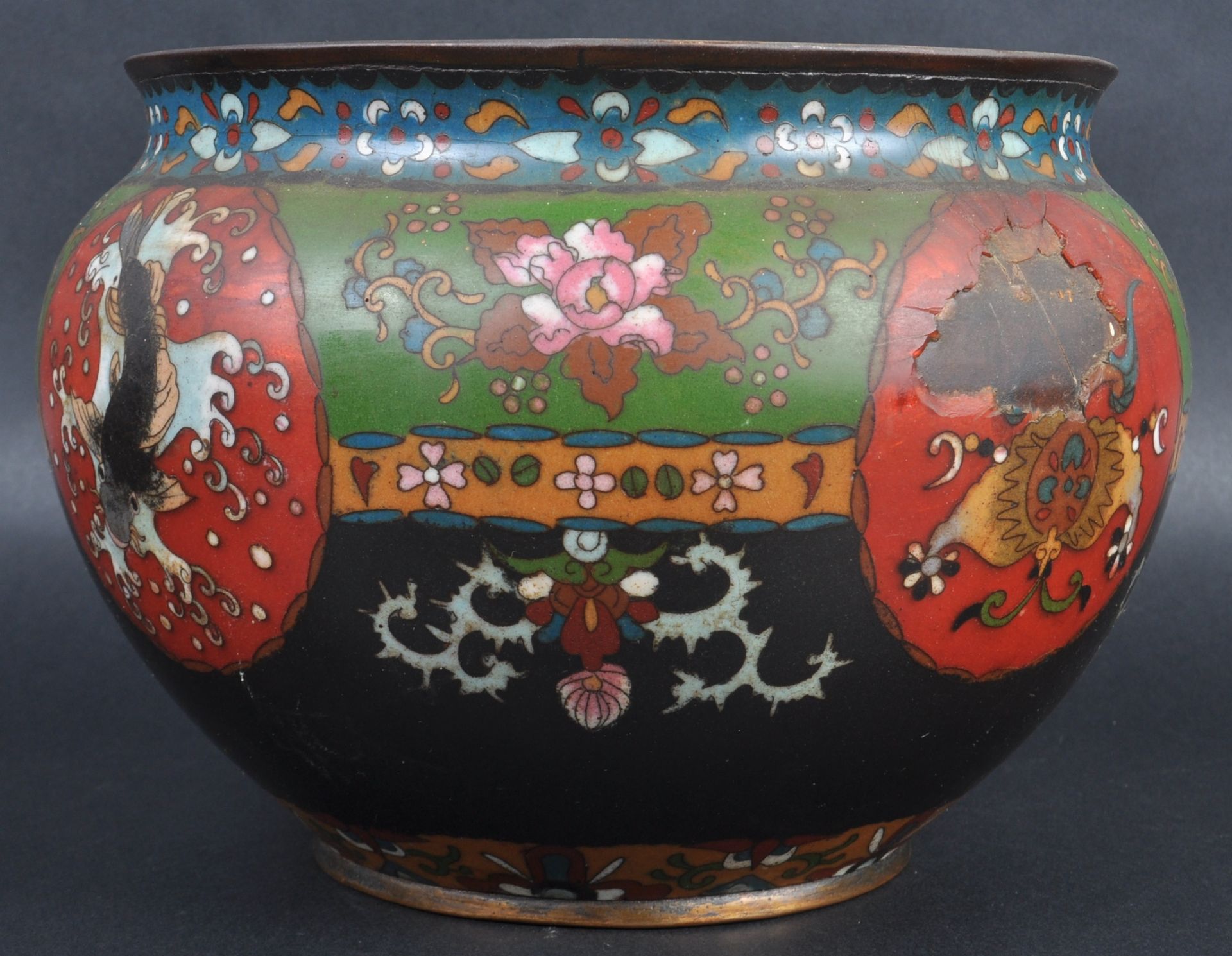 19TH CENTURY CHINESE CLOISONNE BOWL / JARDINIERE